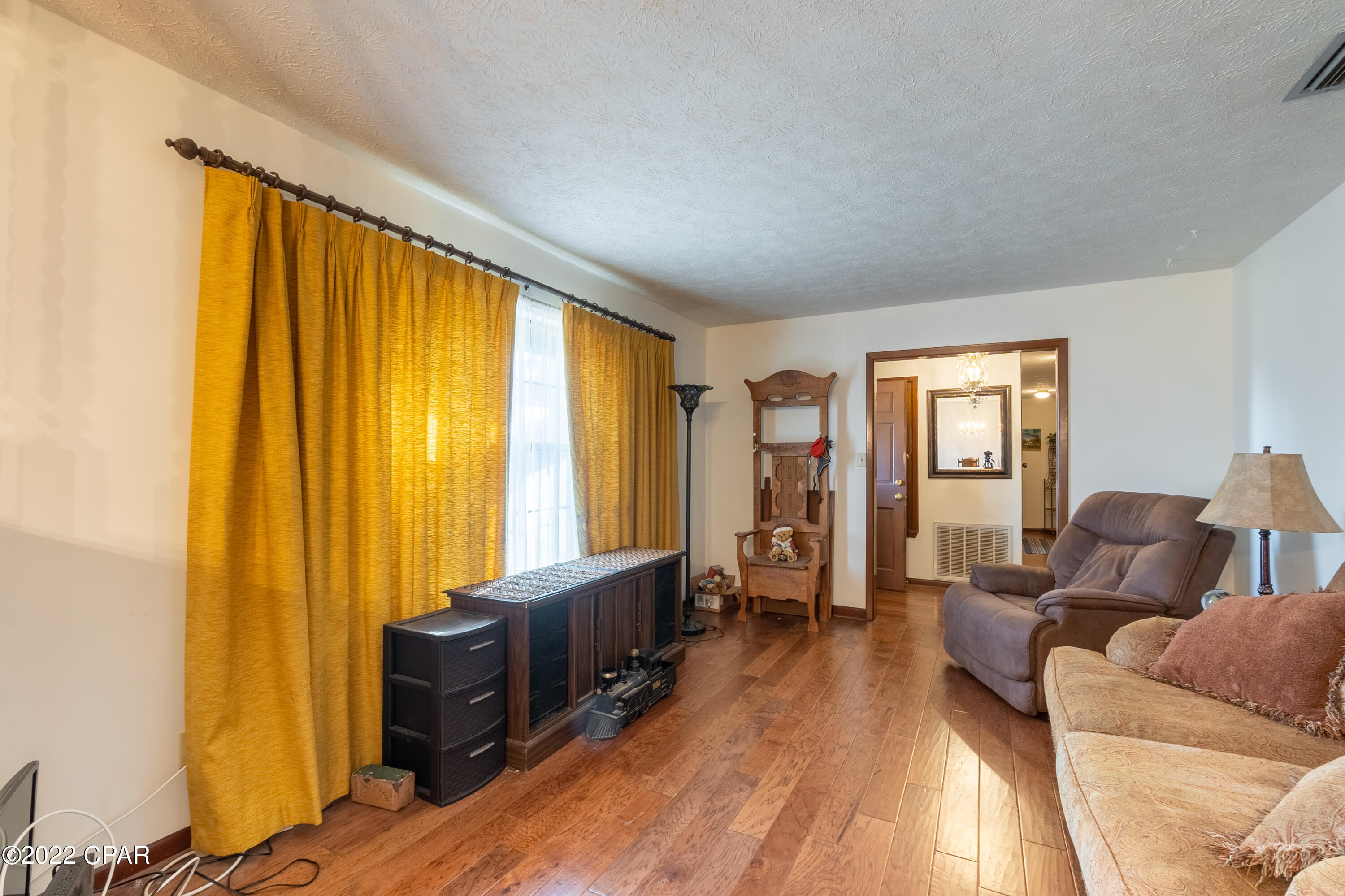 Imperial Oaks - Residential