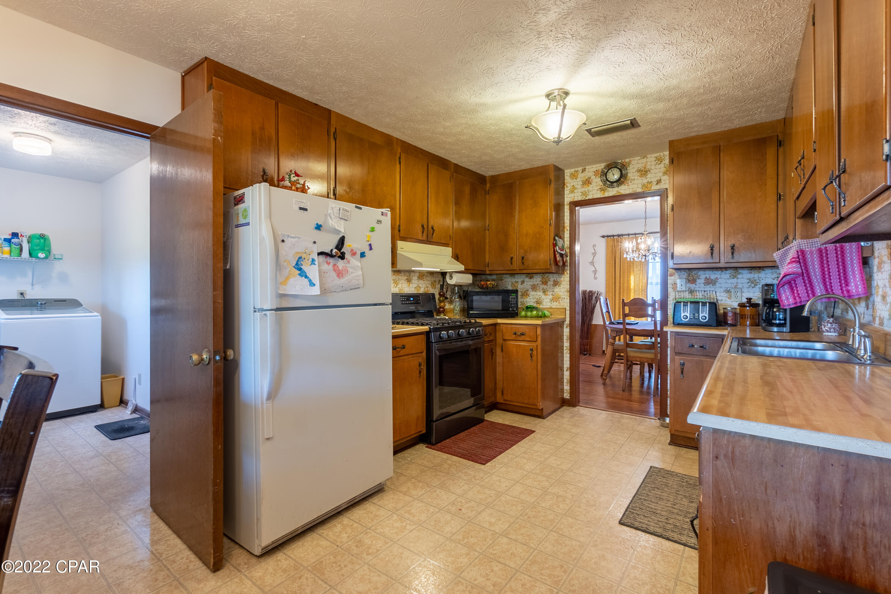 Imperial Oaks - Residential