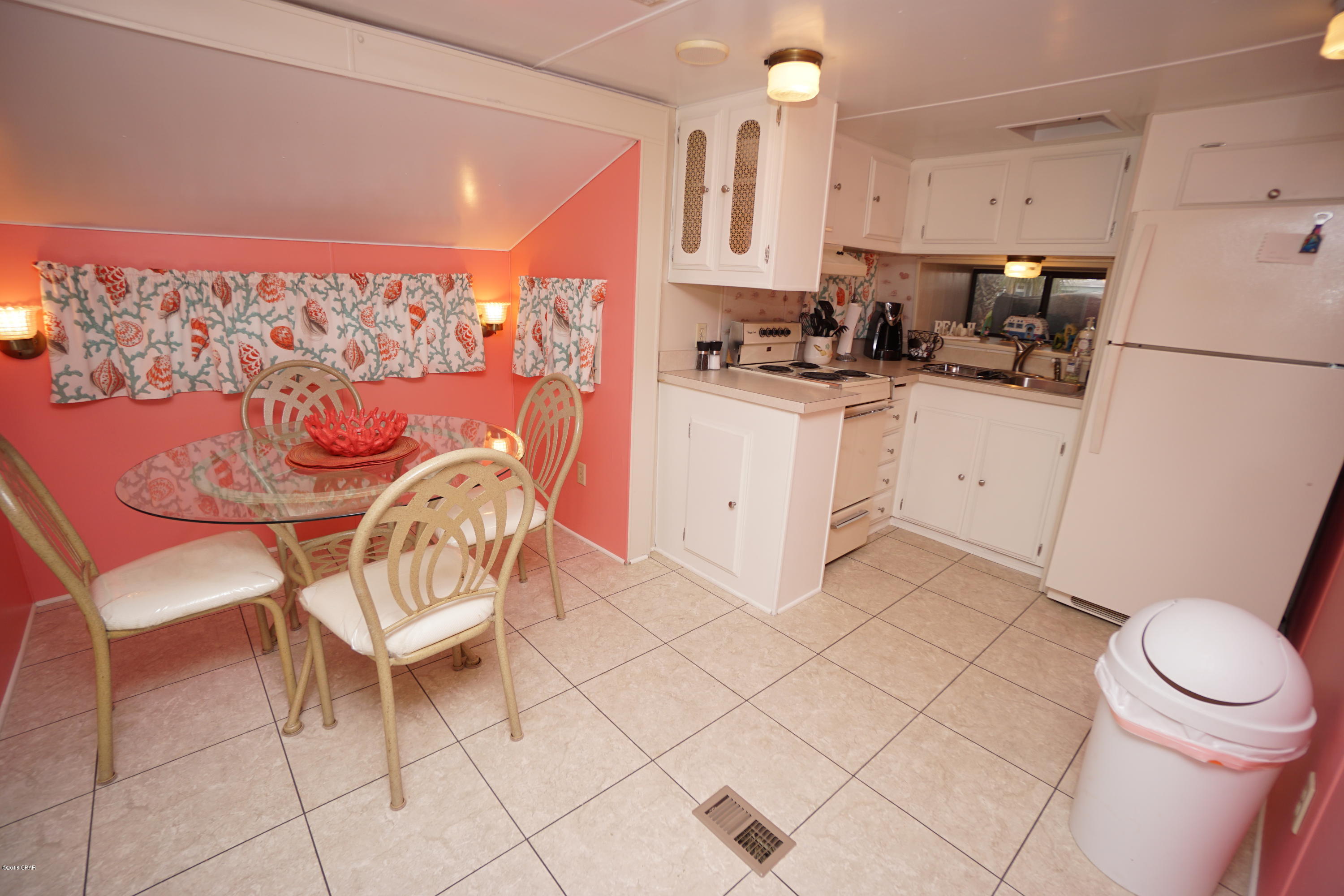 Venture Out Travel Trail - Residential