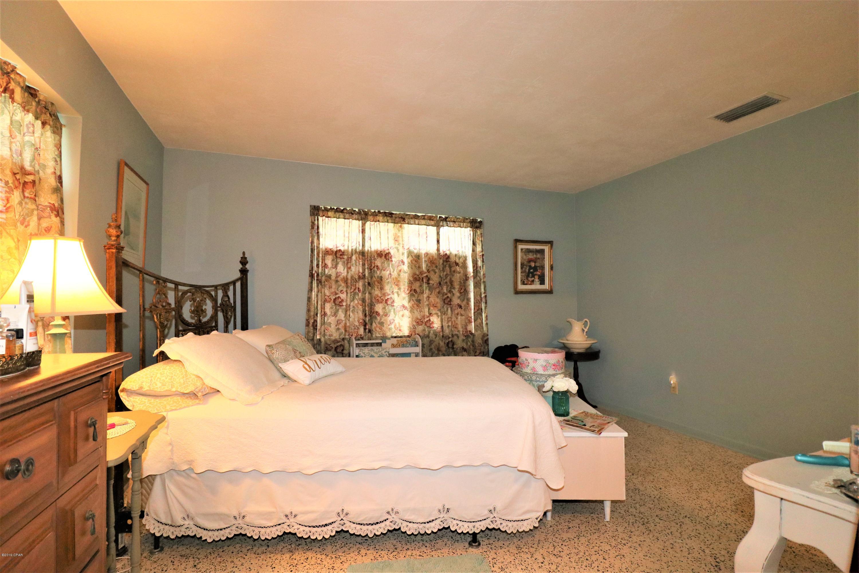 Sunny Hills Unit 4 - Residential