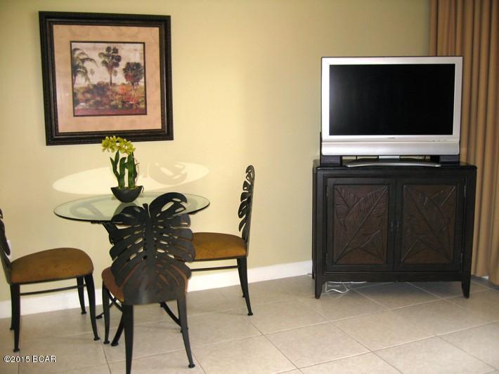 Splash Condo - Residential