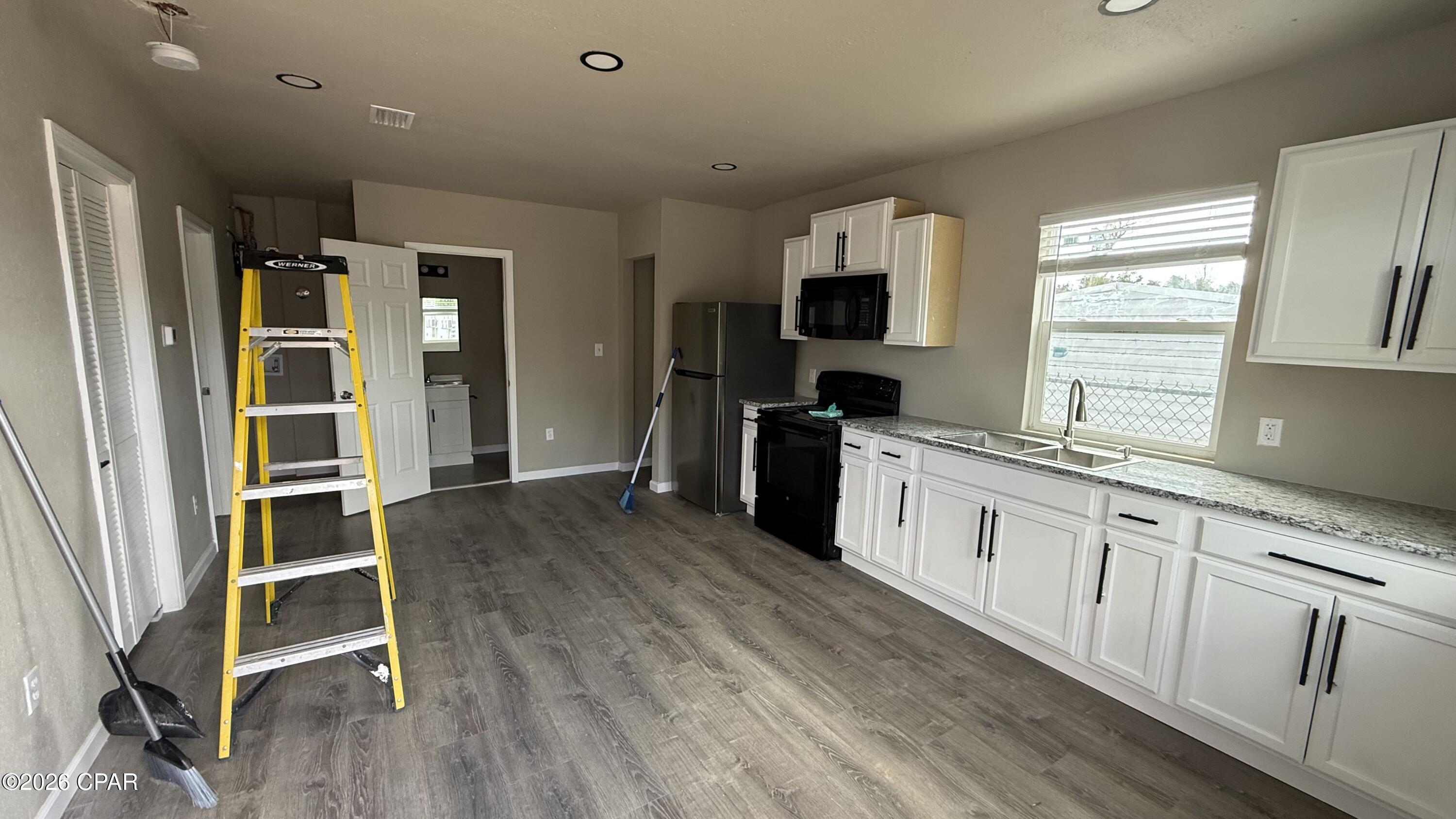 Grove Hill - Residential