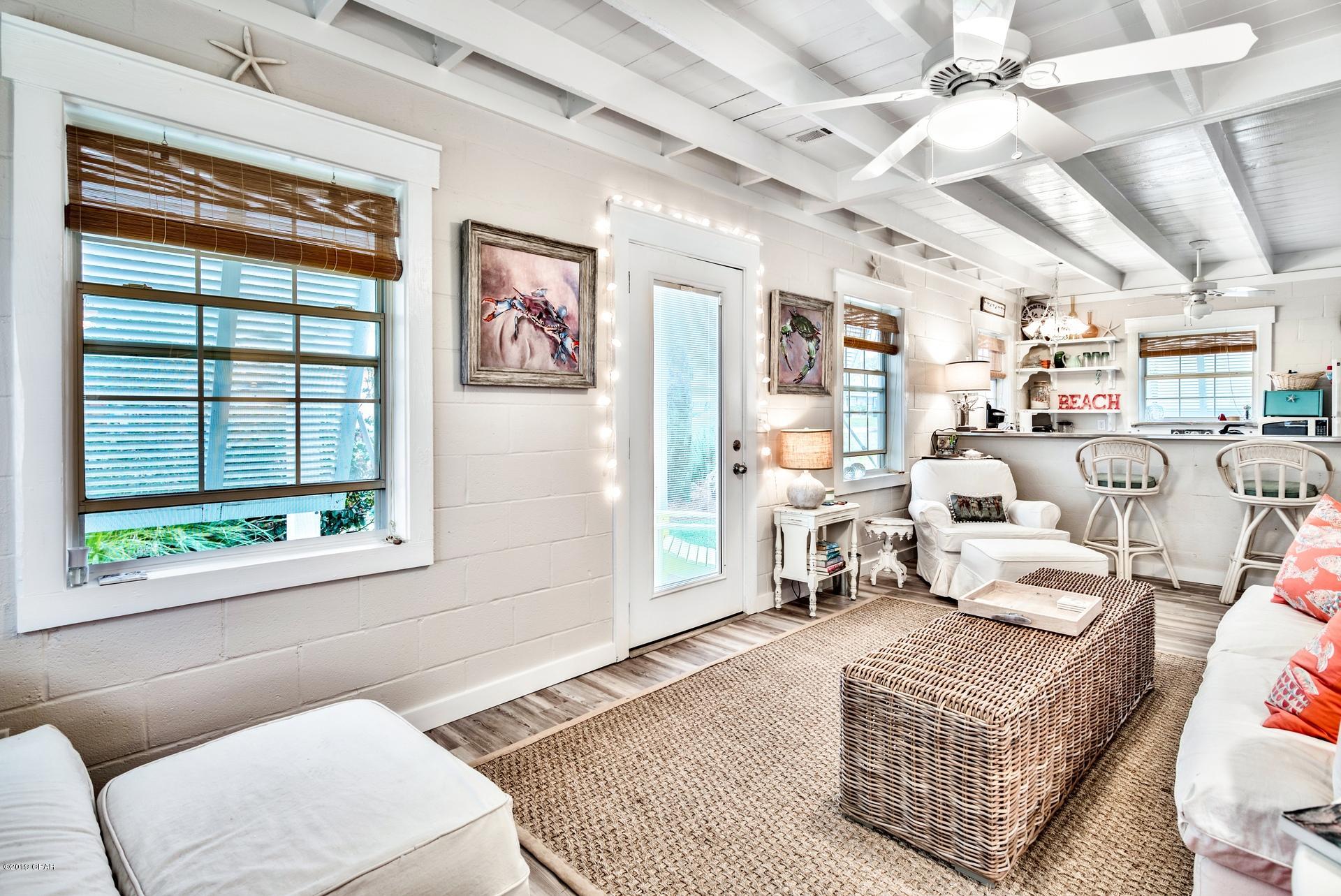 Santa Monica Beach - Residential