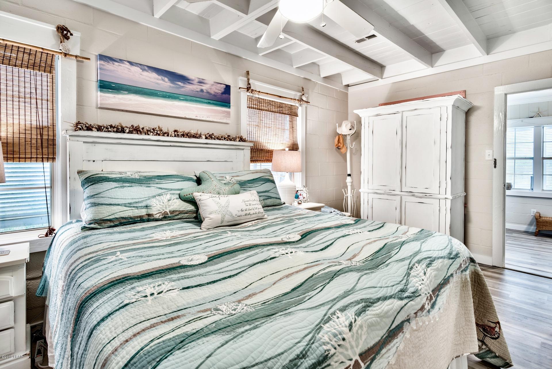 Santa Monica Beach - Residential