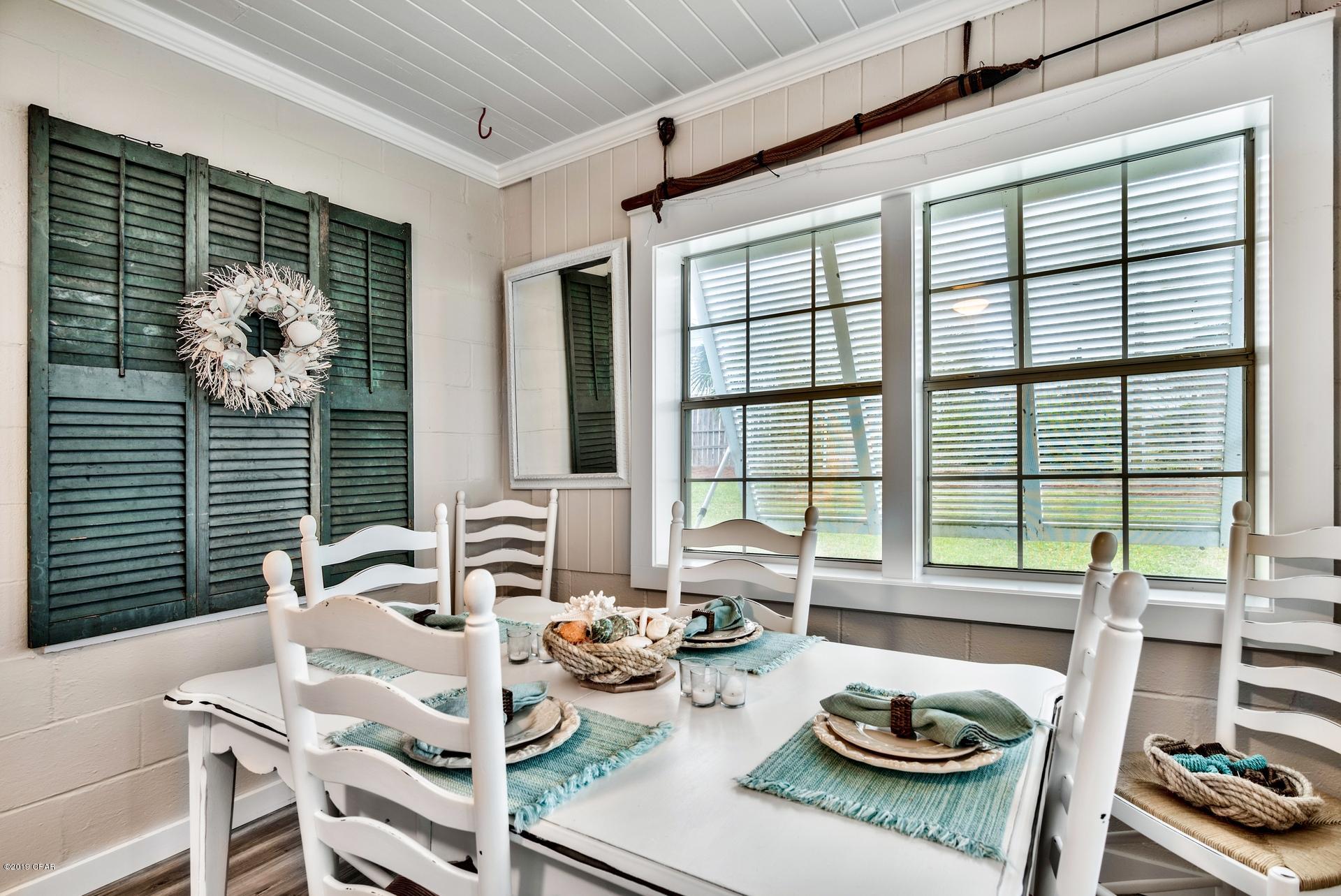 Santa Monica Beach - Residential