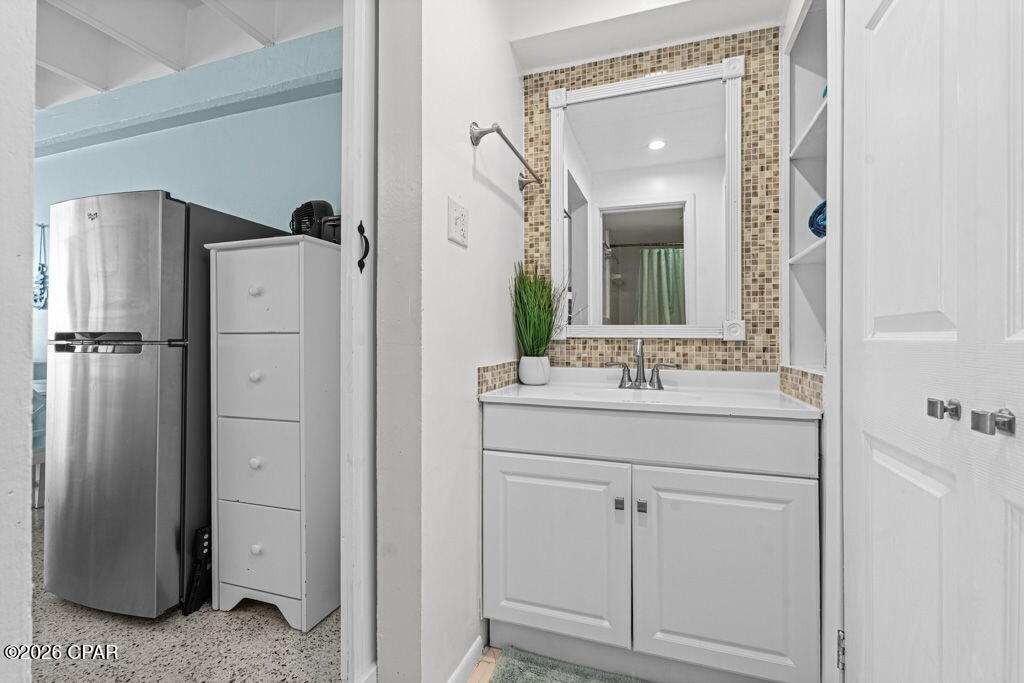 Fontainebleau Terrace - Residential