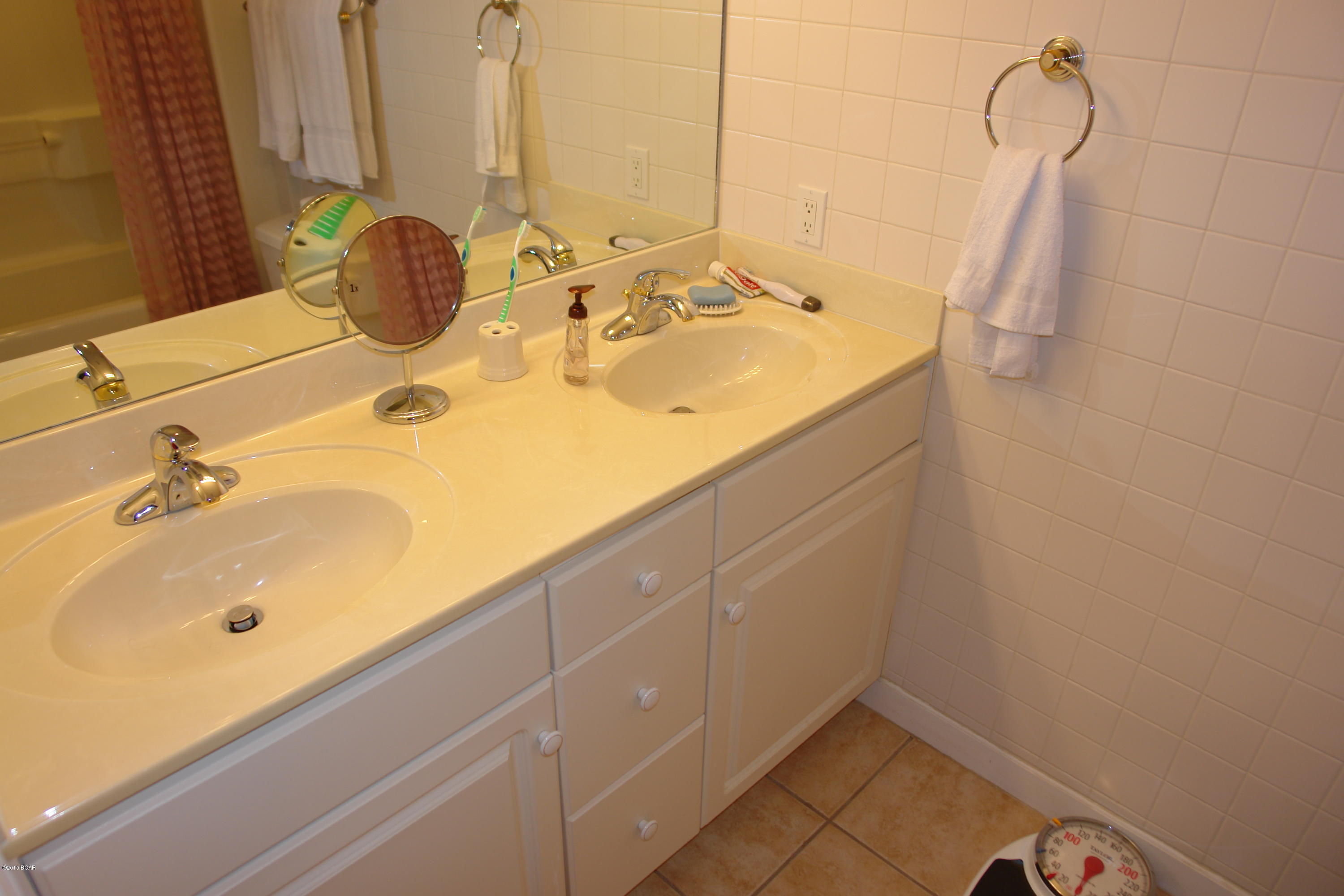 Jamaican Lake Condos - Residential