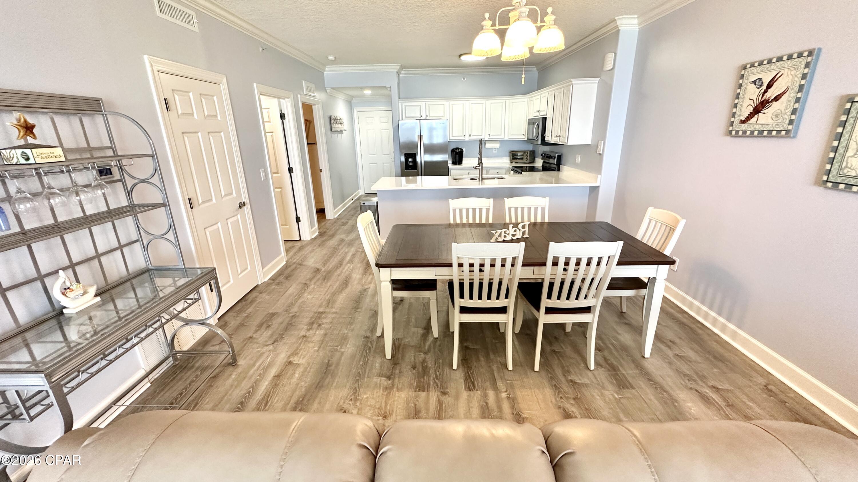Tropic Winds - Residential