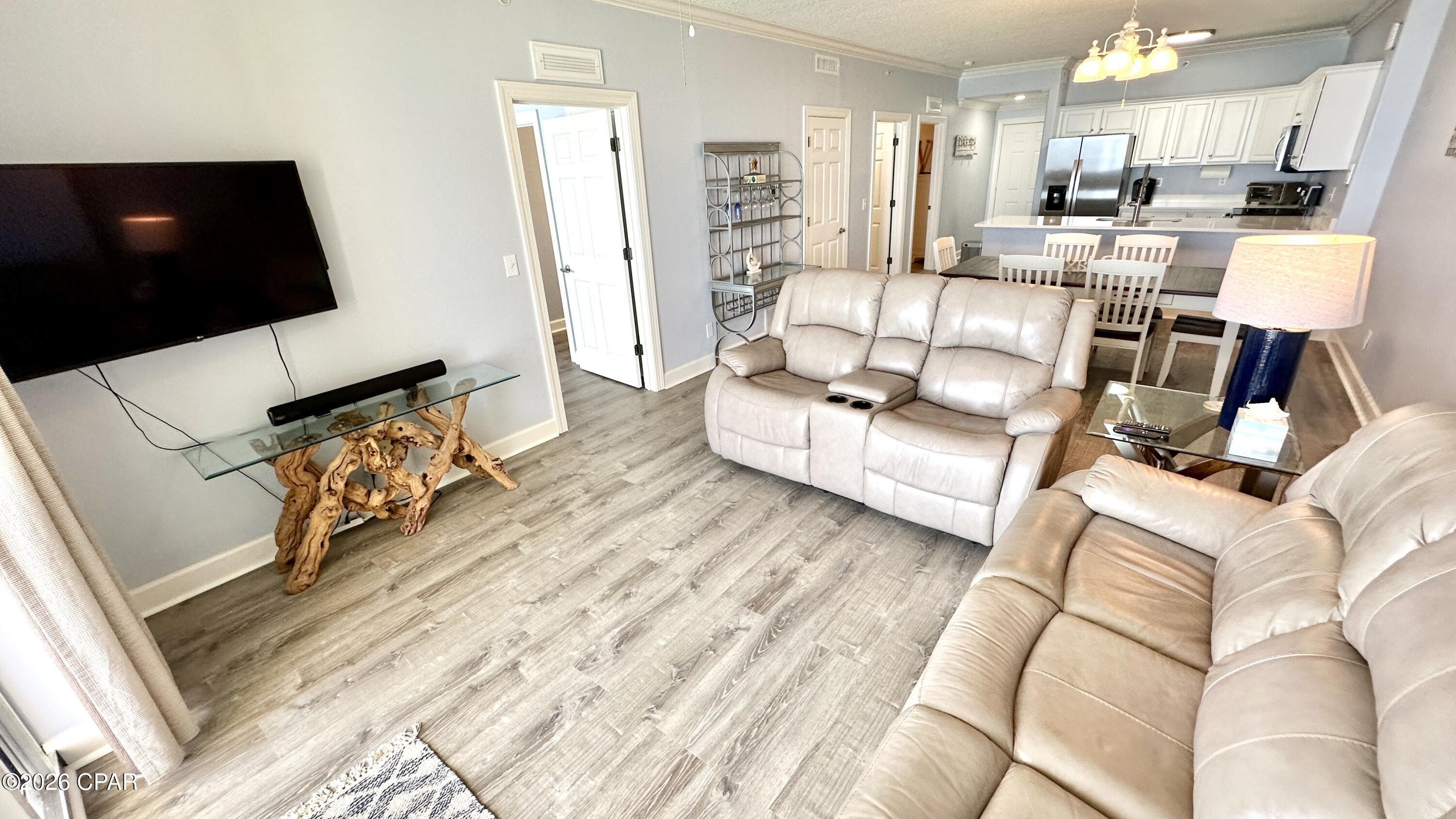 Tropic Winds - Residential