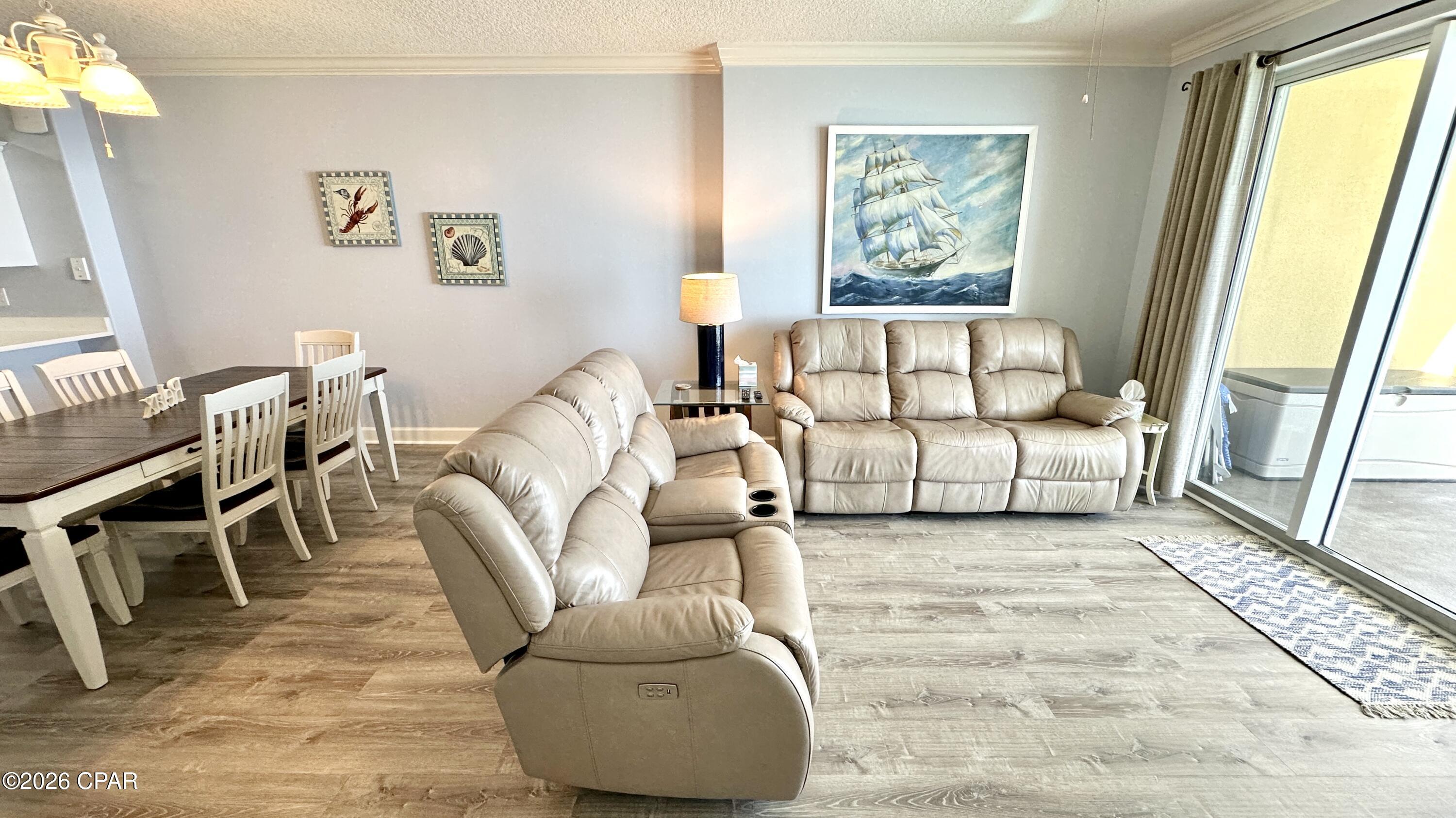 Tropic Winds - Residential