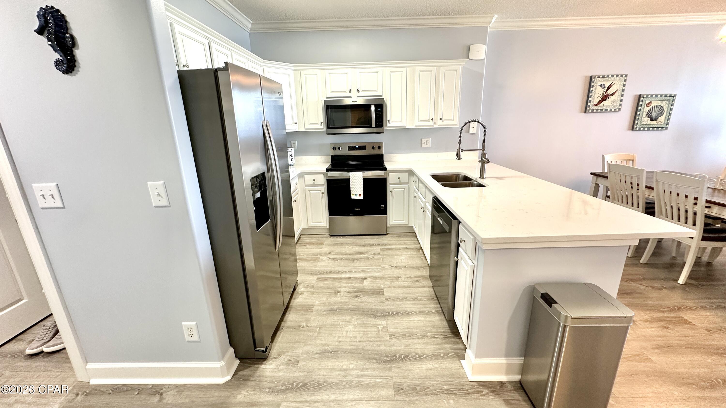 Tropic Winds - Residential