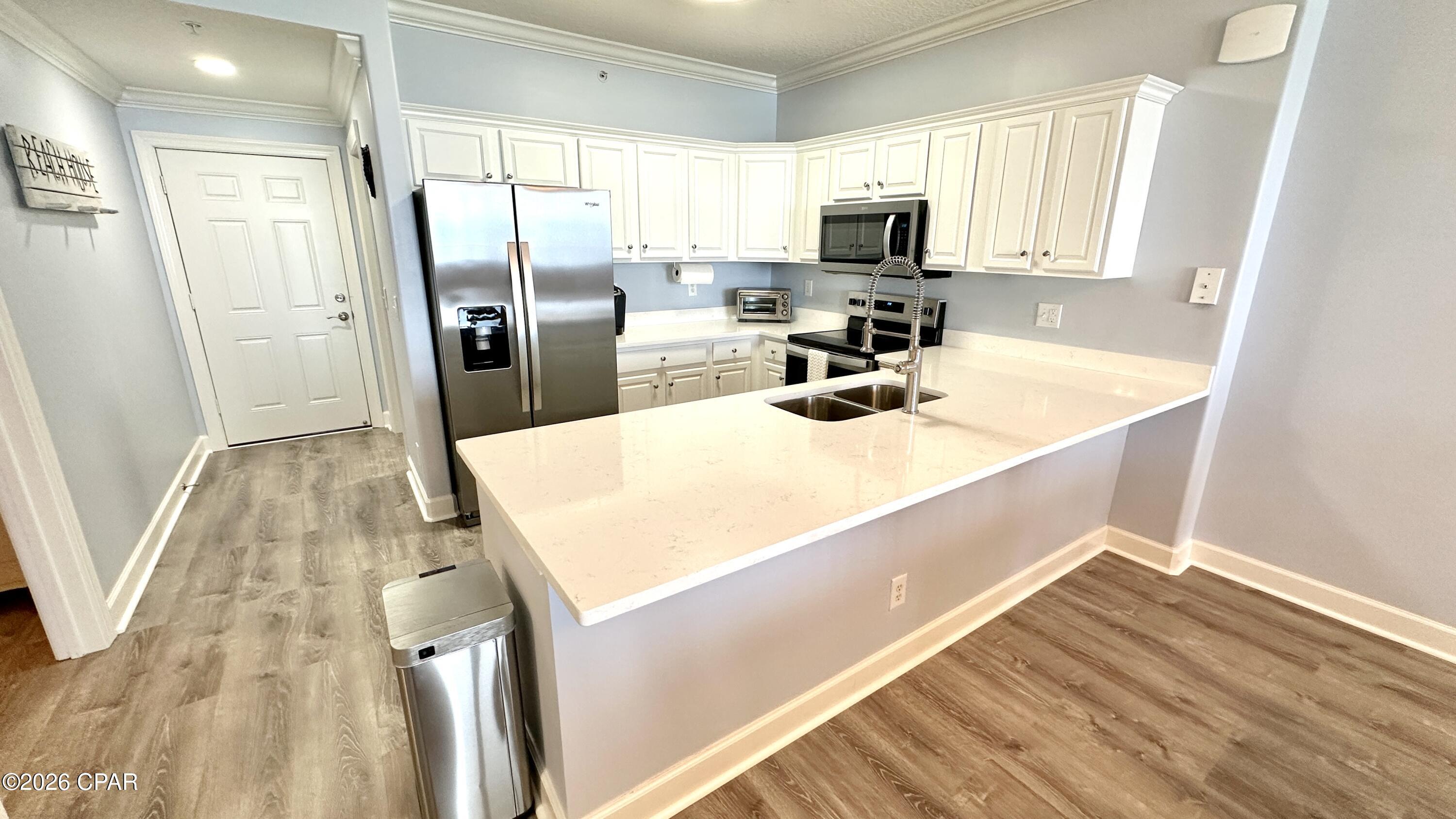 Tropic Winds - Residential