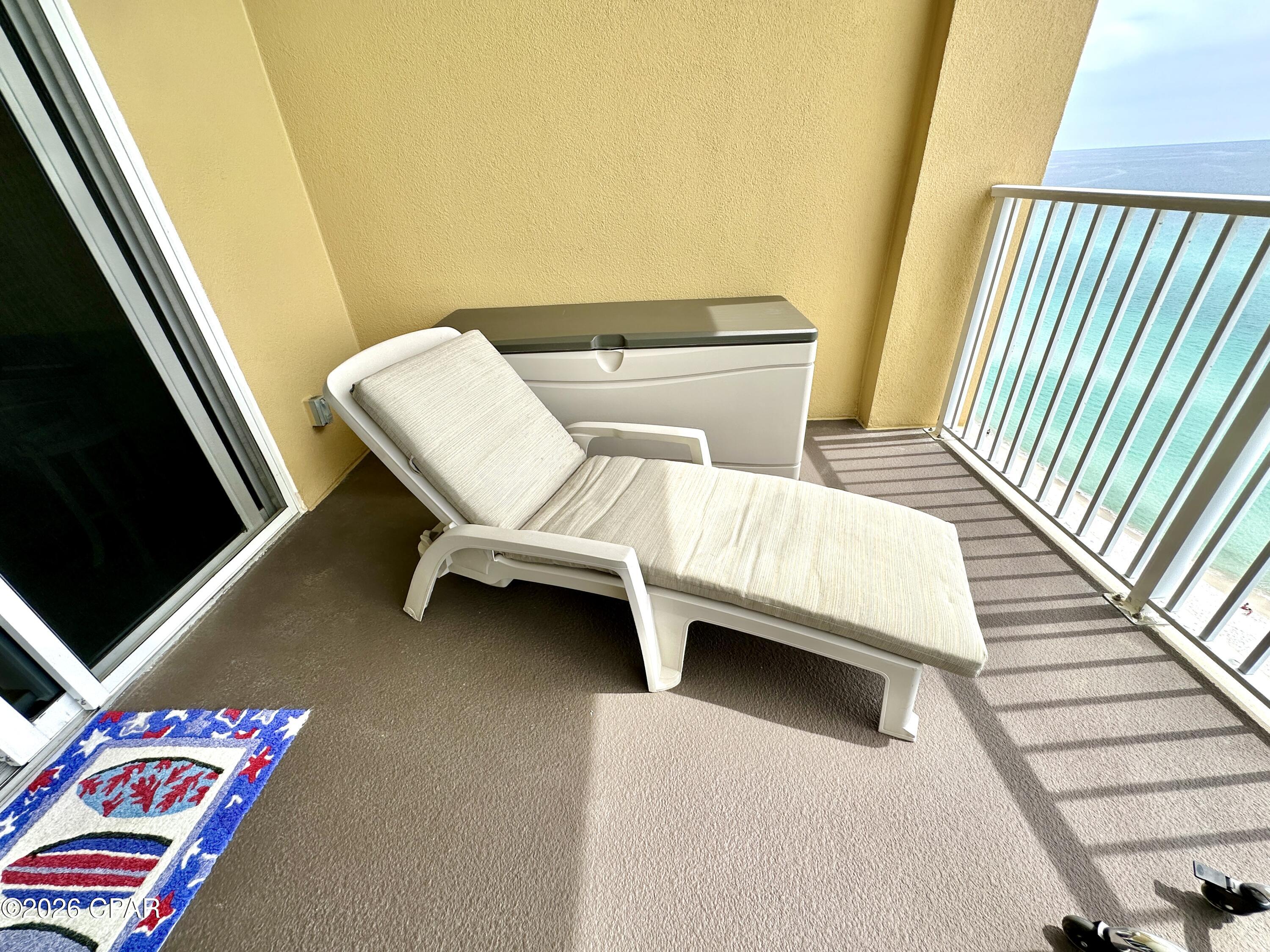 Tropic Winds - Residential