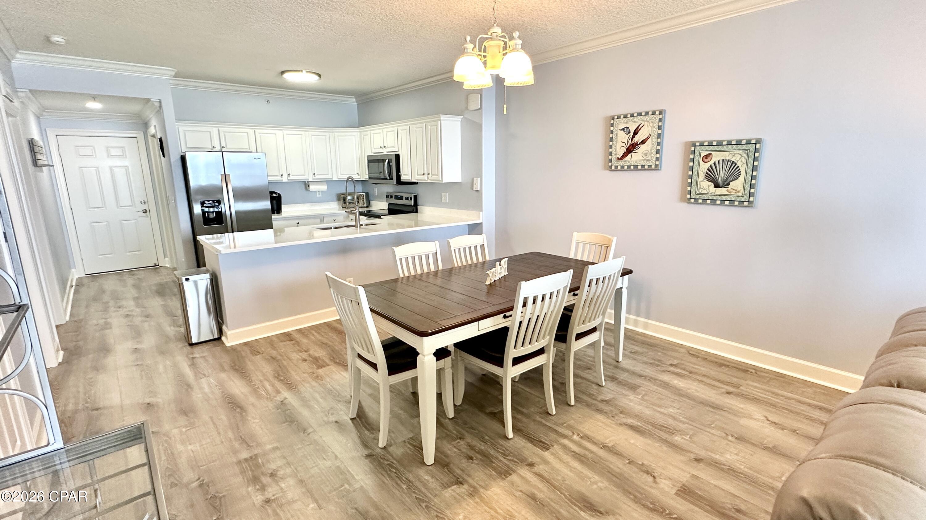 Tropic Winds - Residential