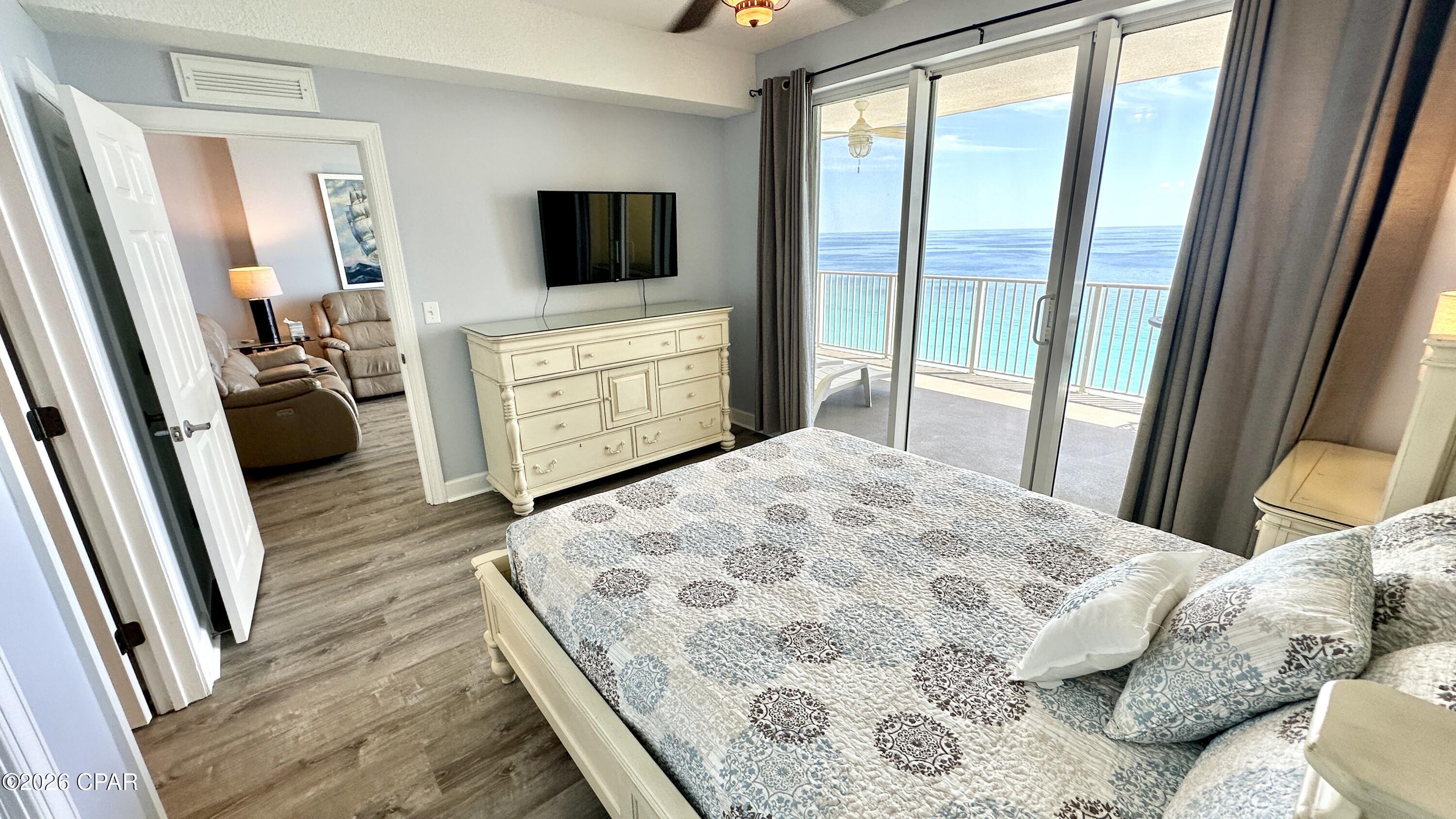 Tropic Winds - Residential