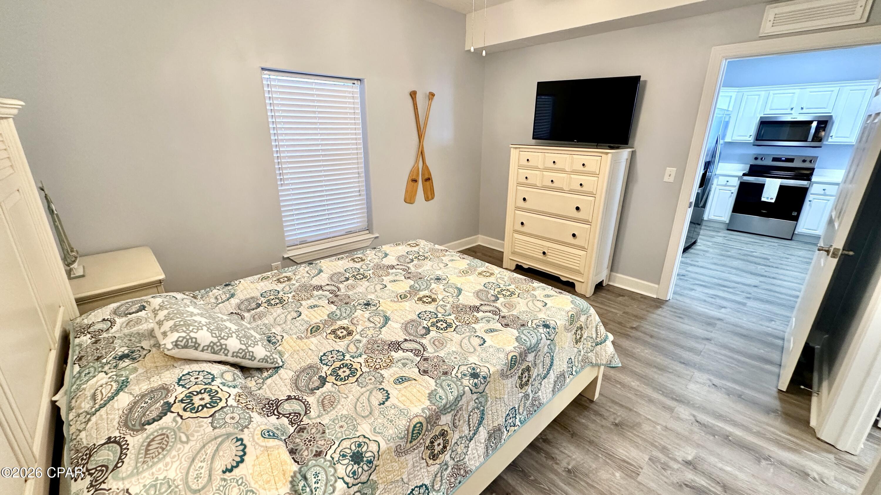 Tropic Winds - Residential