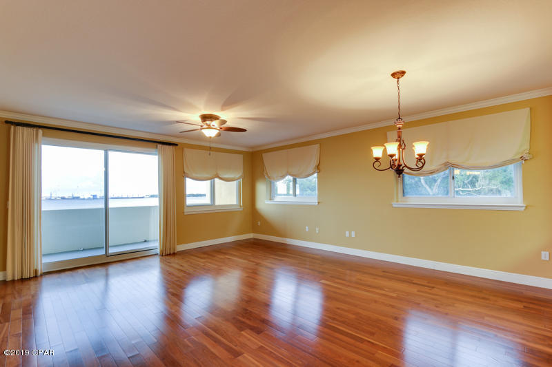 Magnolia Bay Club - Residential