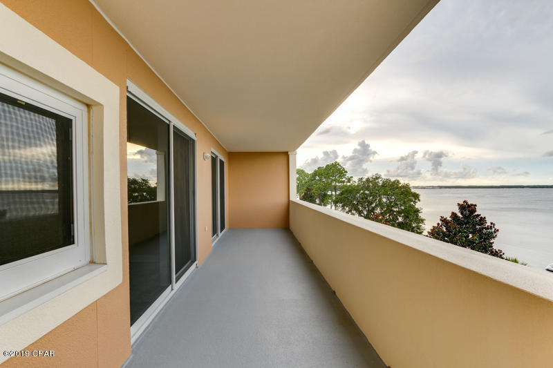 Magnolia Bay Club - Residential