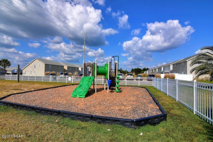 Palm Cove Phase I - Residential Lease