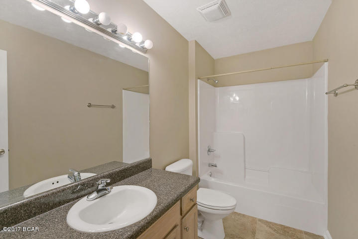 Palm Cove Phase I - Residential Lease