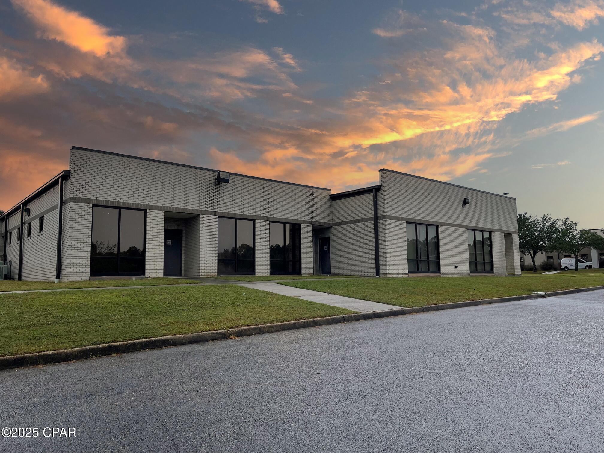 No Named Subdivision - Commercial Lease