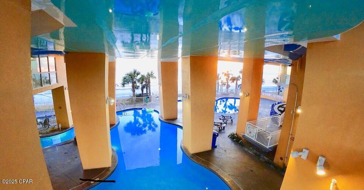 Splash Condo - Residential