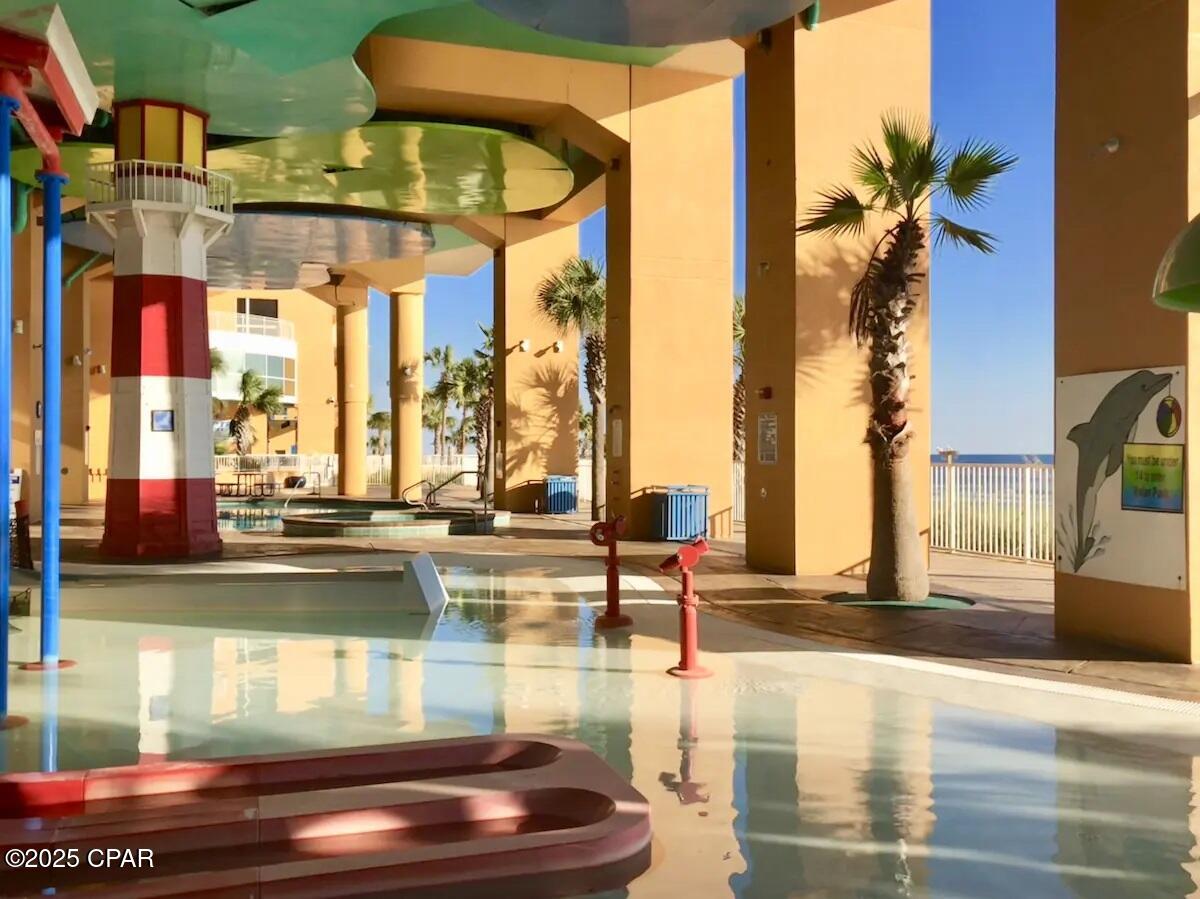 Splash Condo - Residential