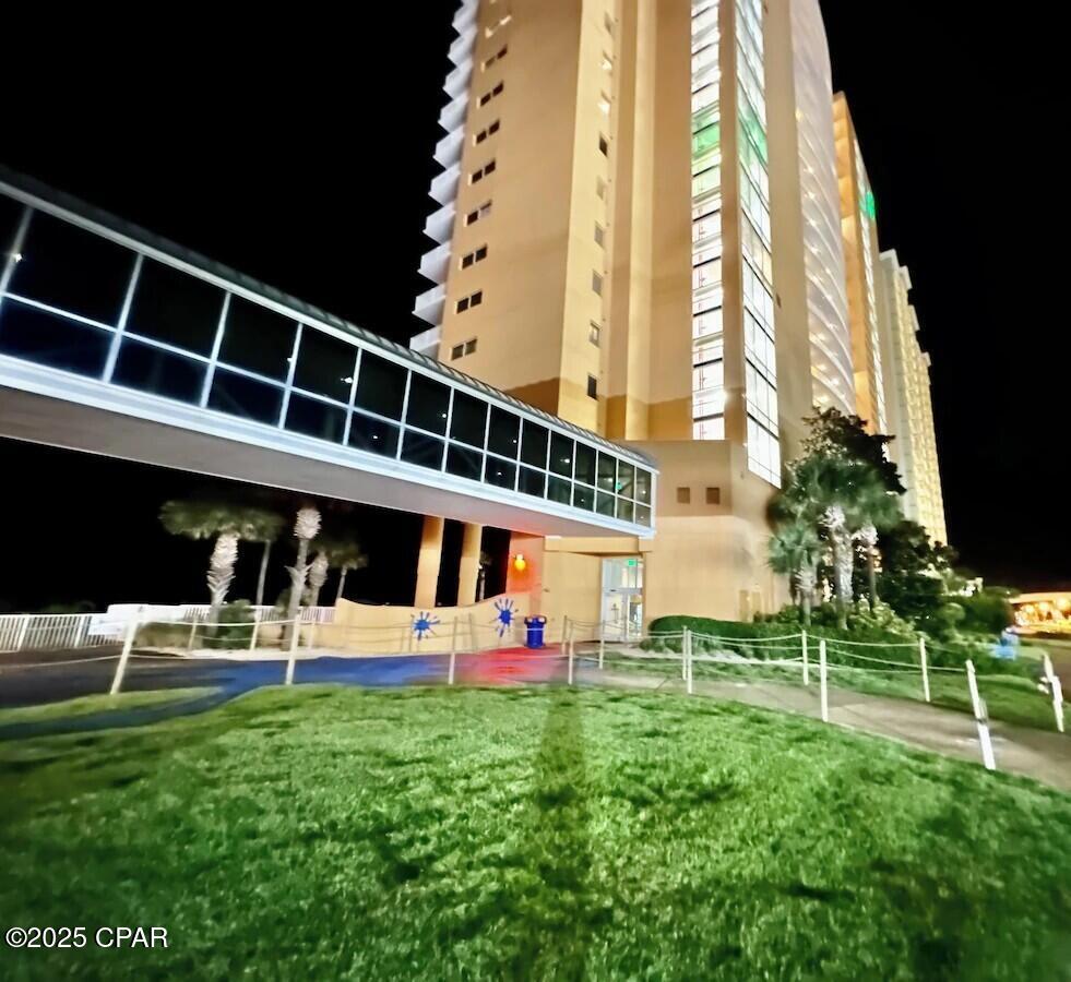 Splash Condo - Residential