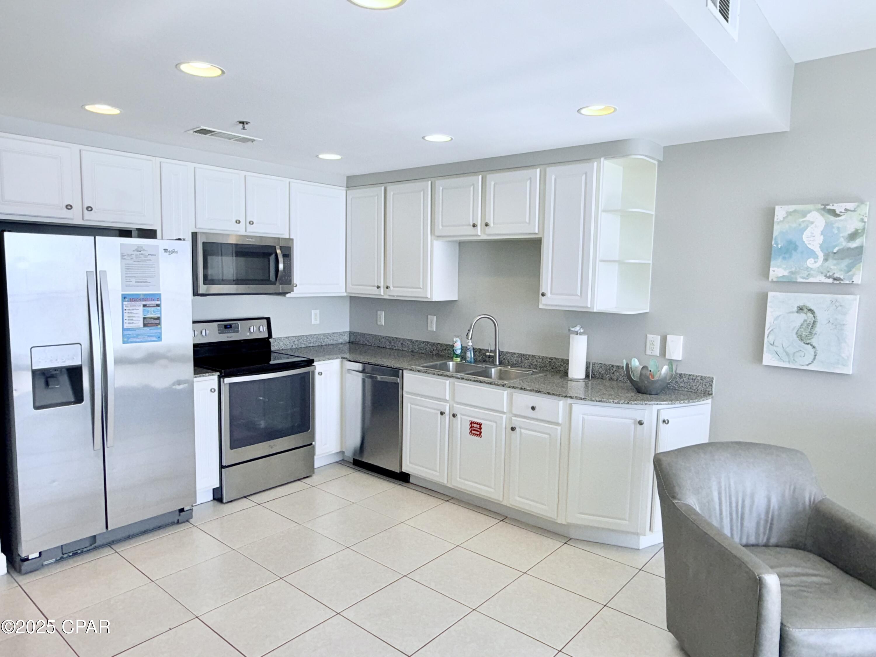 Splash Condo - Residential