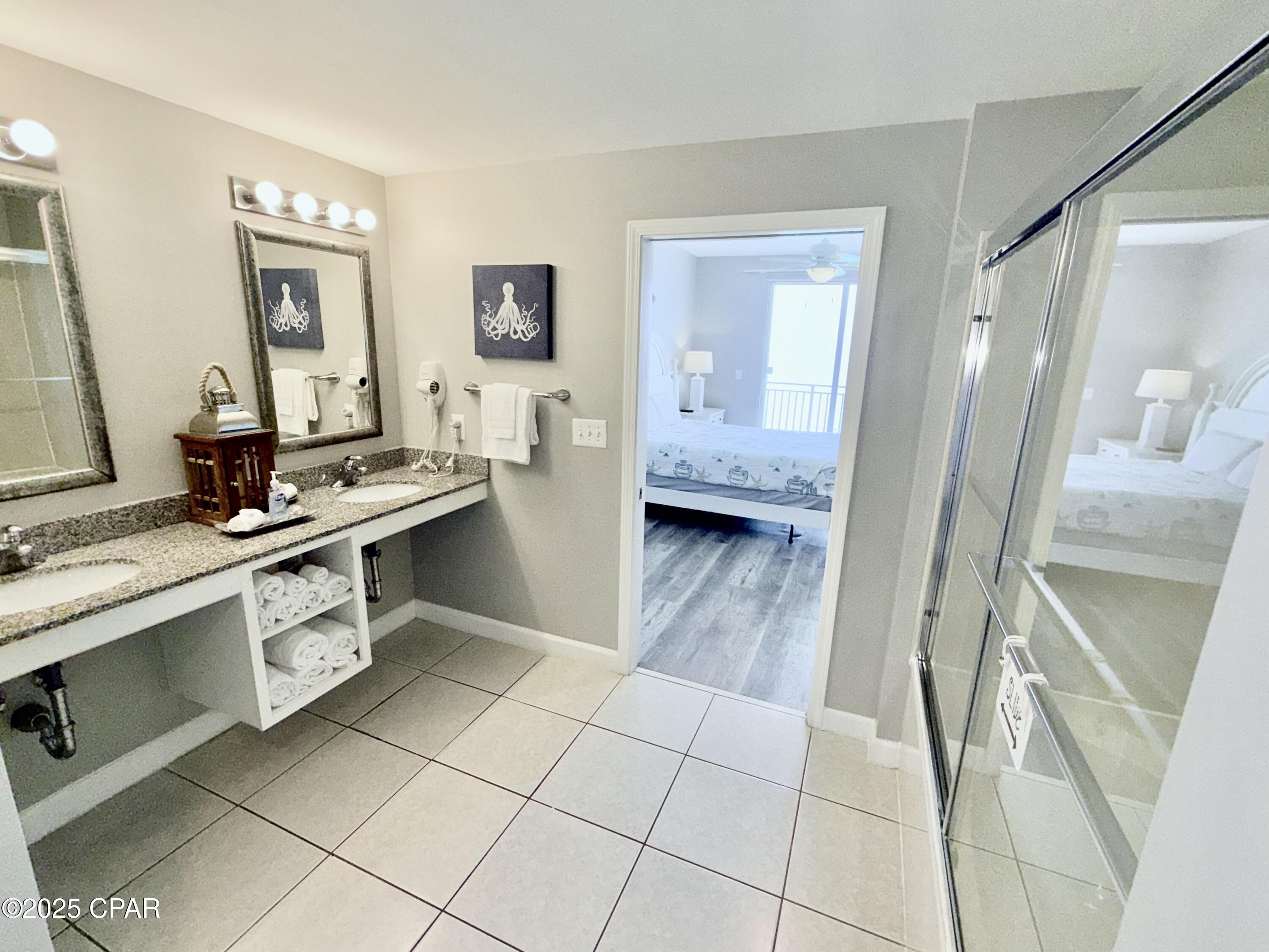 Splash Condo - Residential