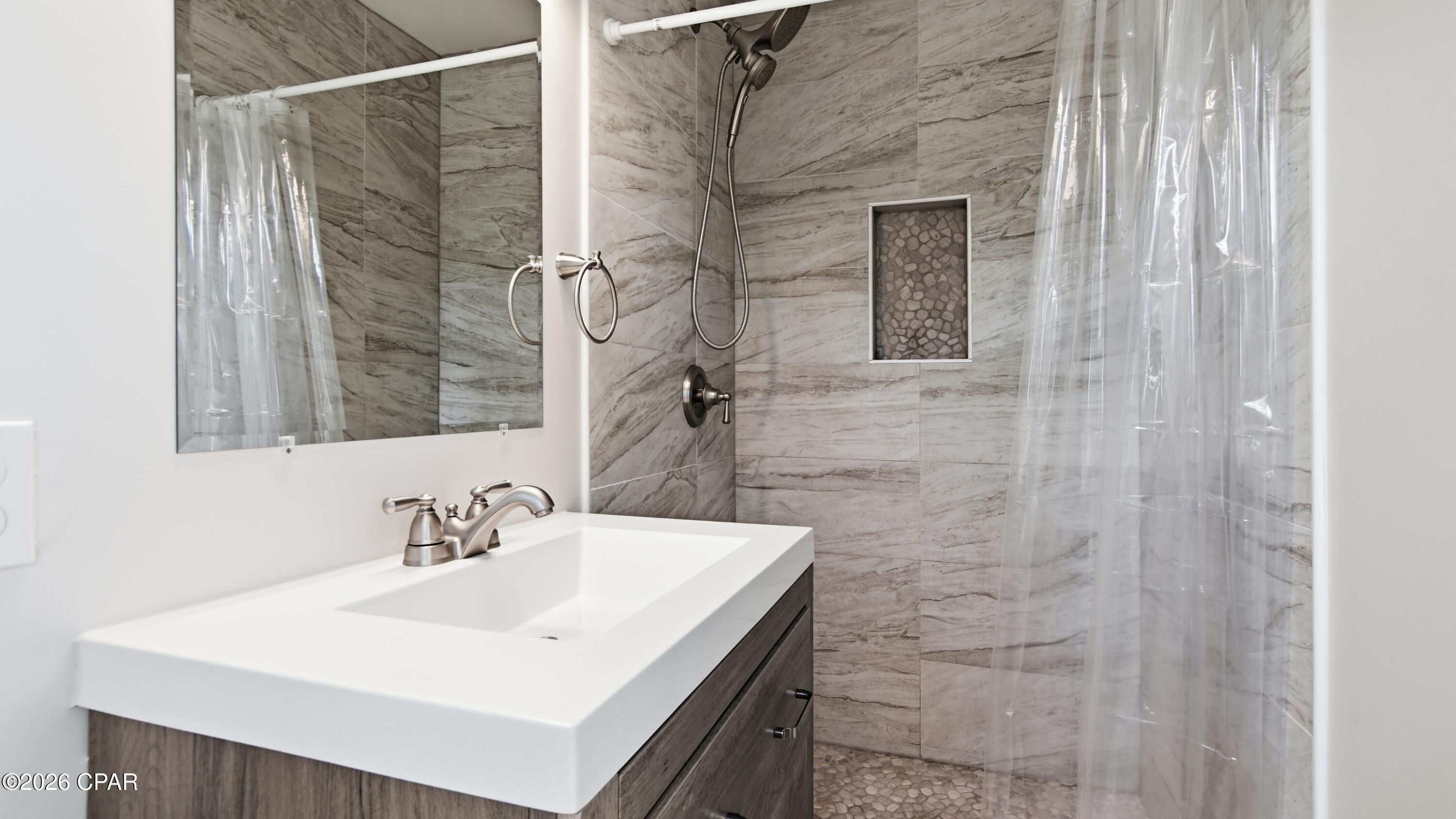 Caroline Add Unit 2 - Residential