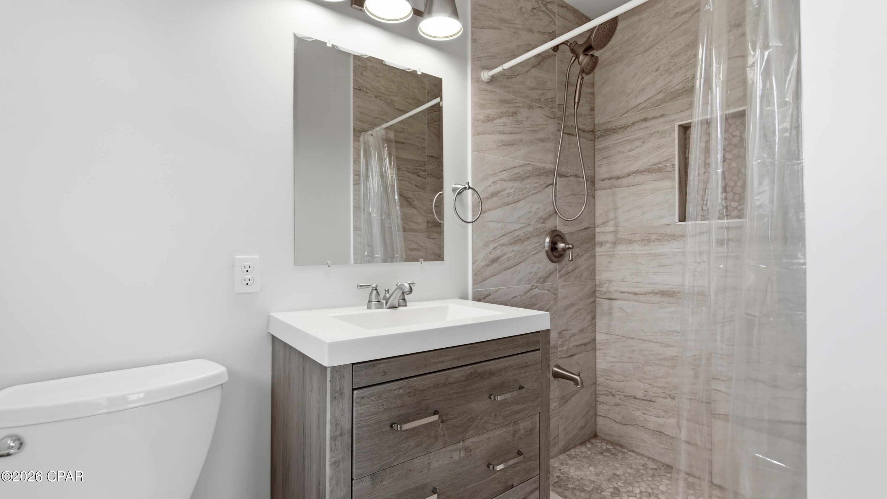 Caroline Add Unit 2 - Residential