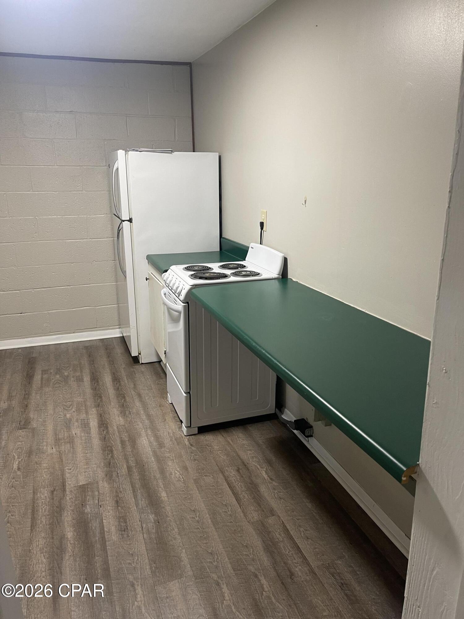 [No Recorded Subdiv] - Residential Lease