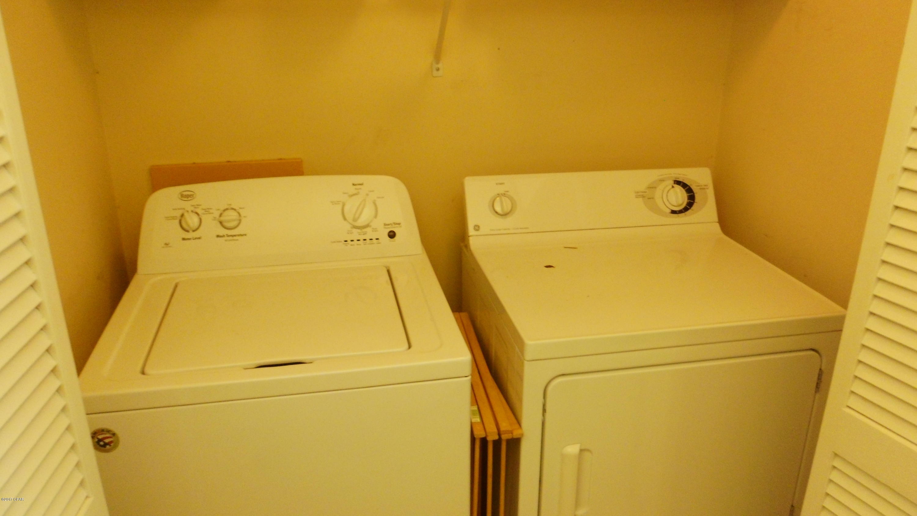 Edgewater Golf Villas III - Residential