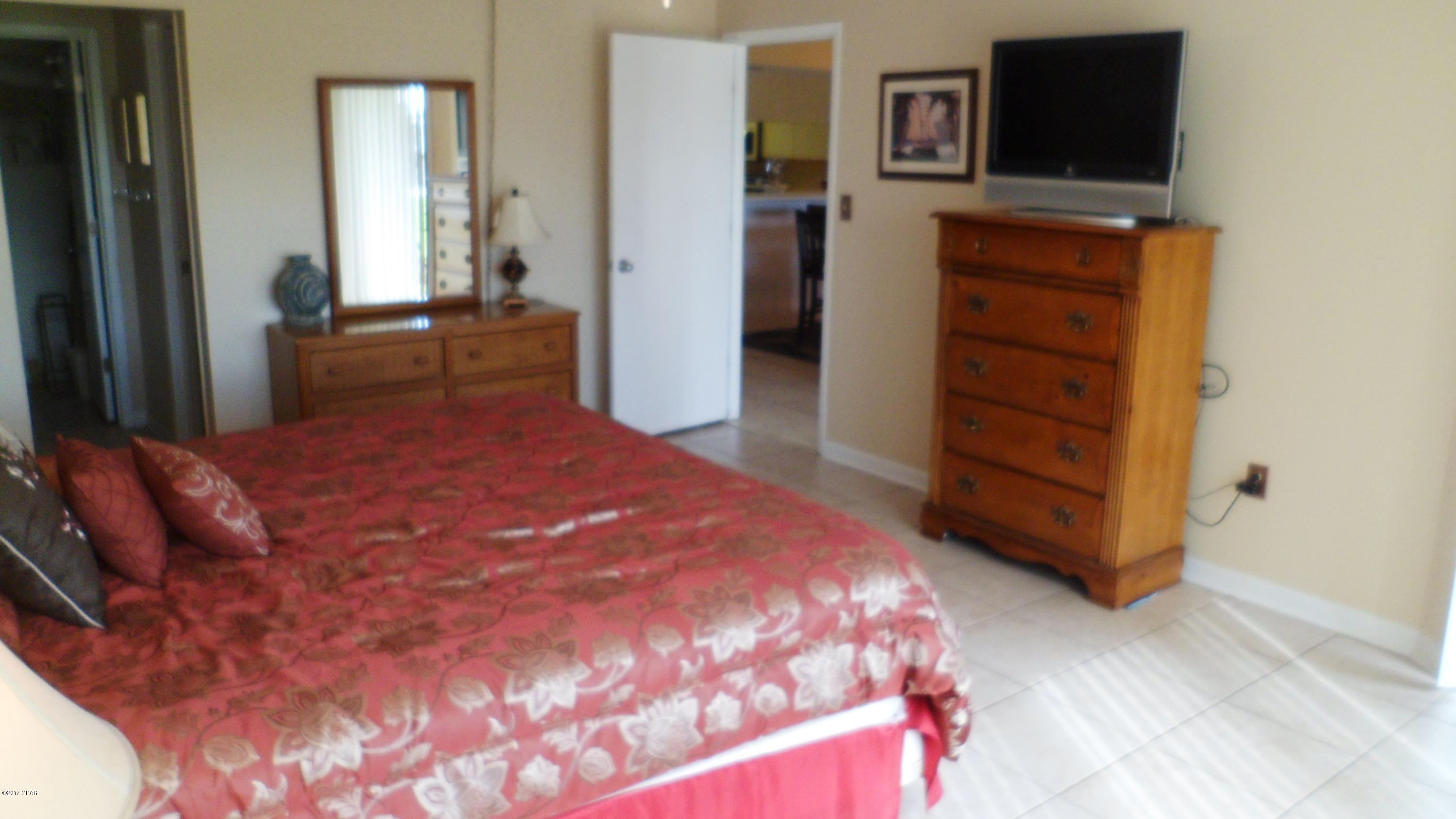 Edgewater Golf Villas III - Residential