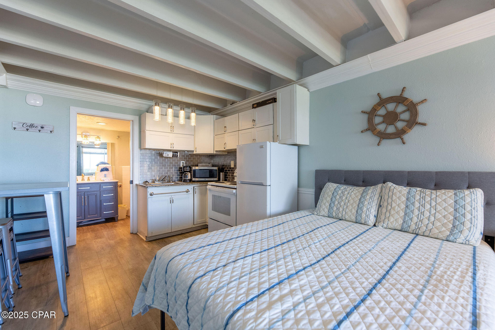 Fontainebleau Terrace - Residential