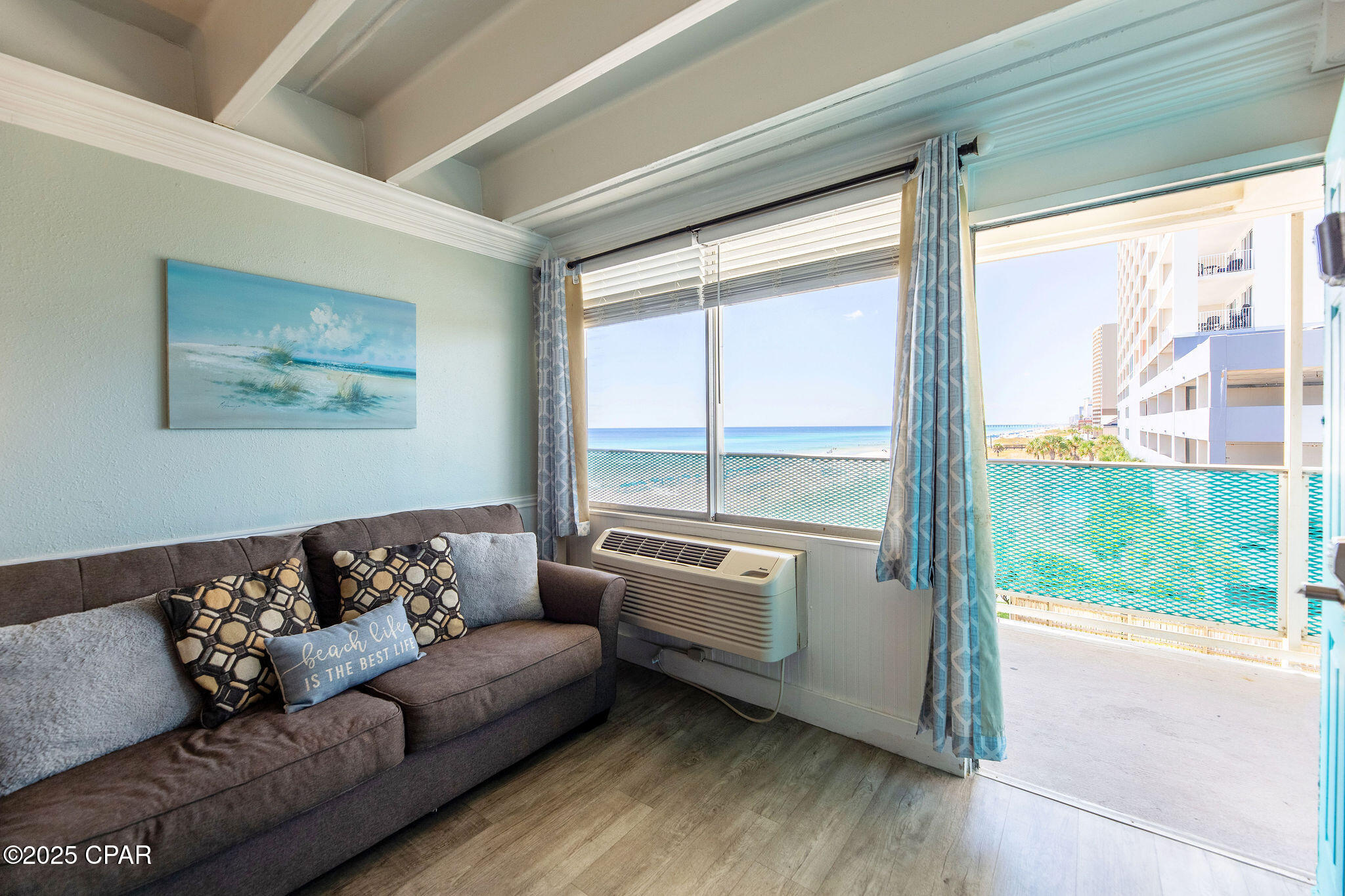 Fontainebleau Terrace - Residential