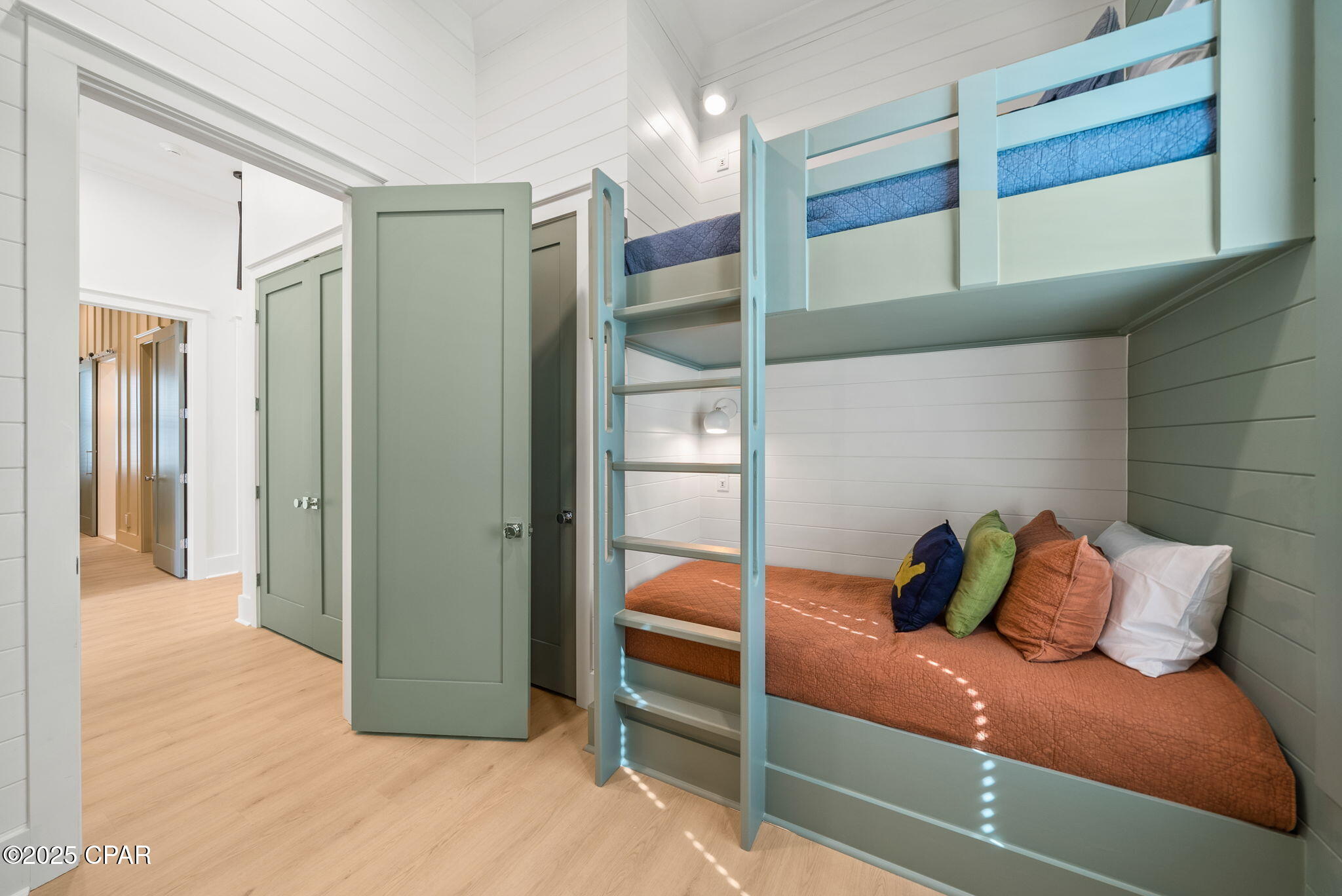 Hadley's Beach - Residential