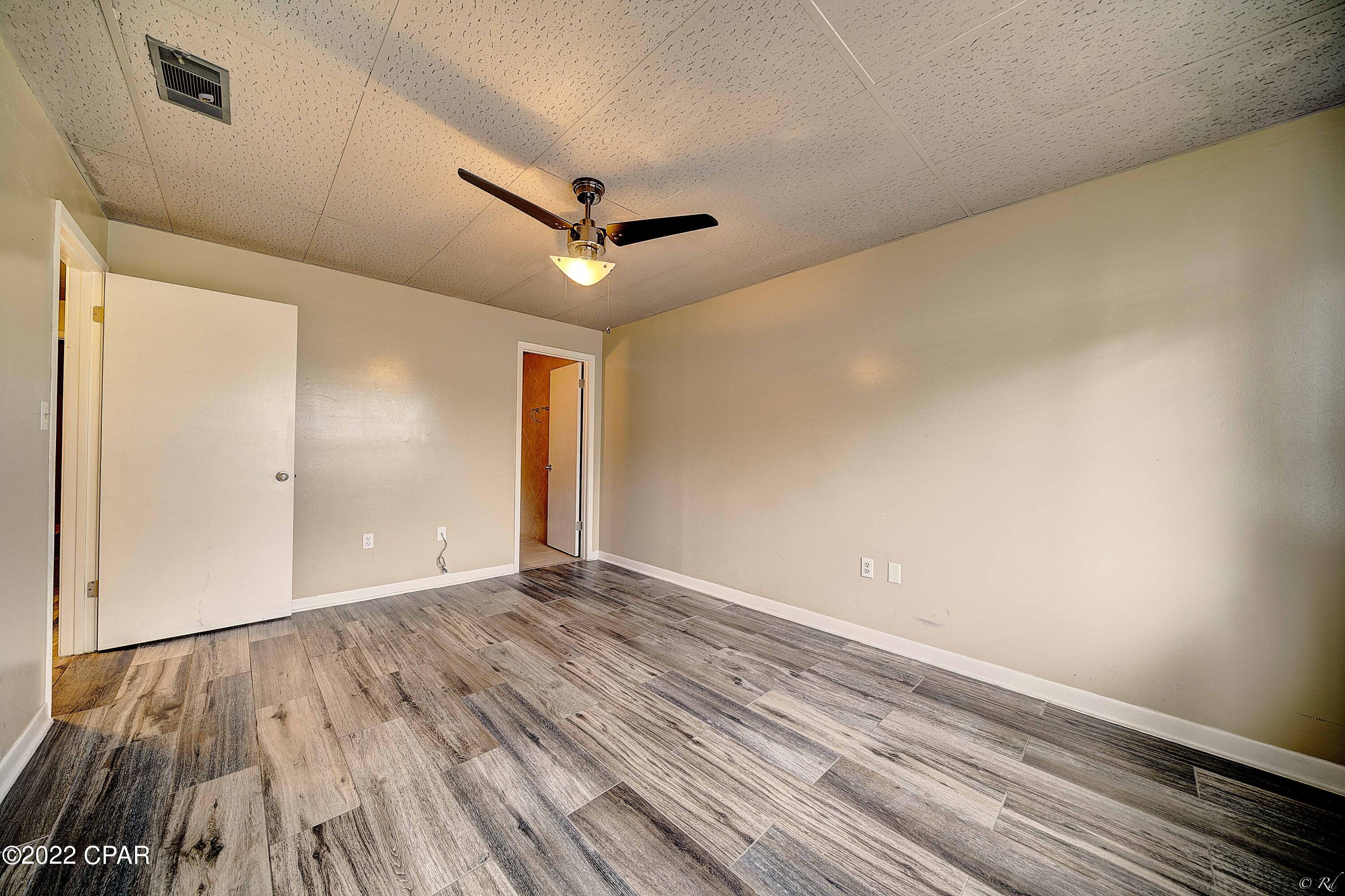 Bay Club Condo Ph 1 - Residential