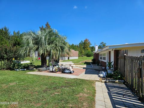 A home in Altha