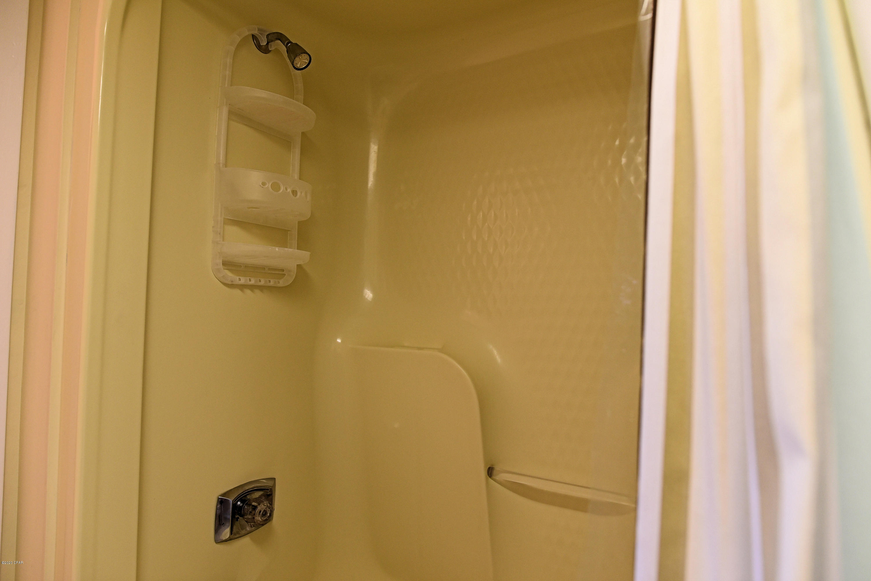 Edgewater Golf Villas V-B - Residential