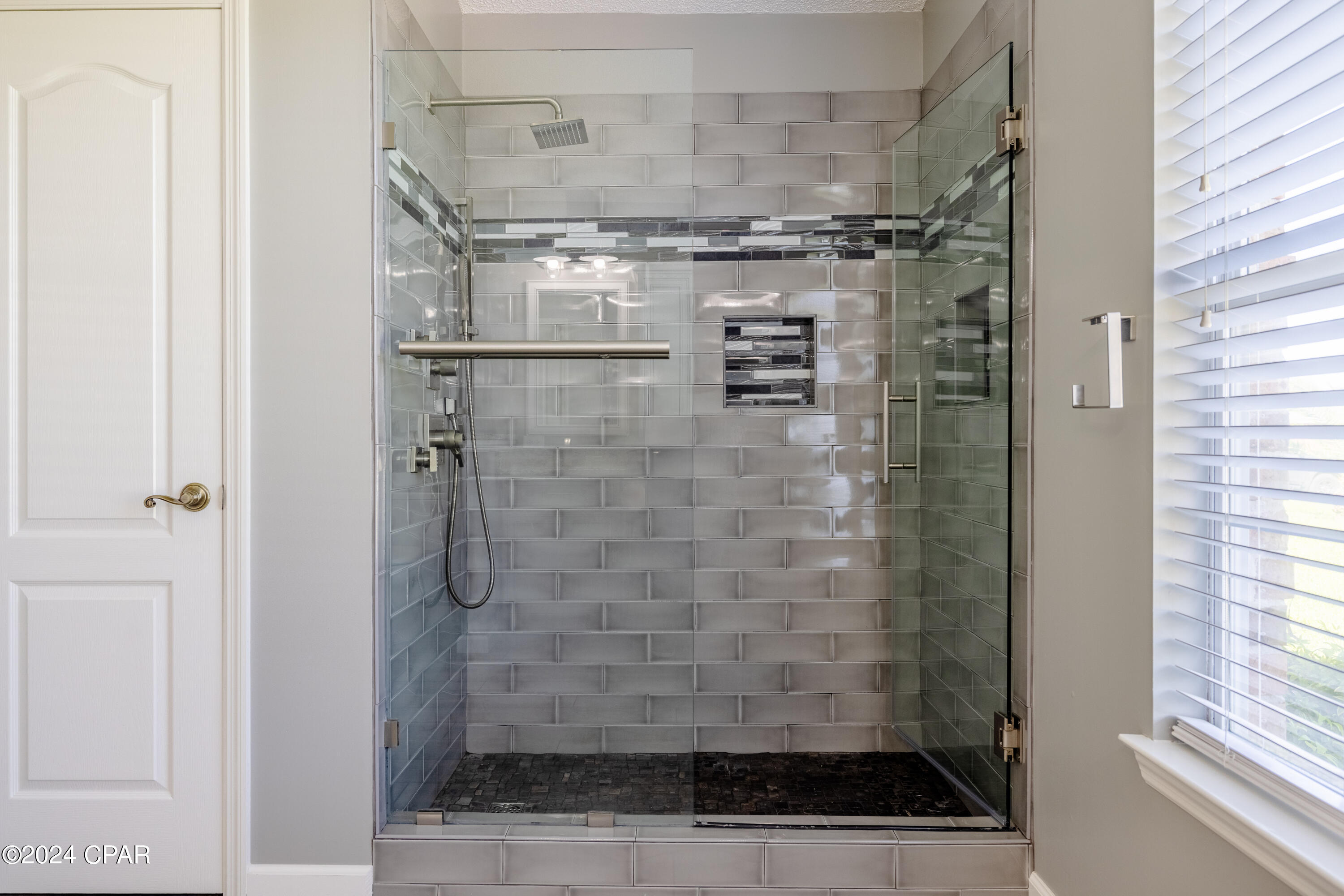 Highway 22 West Estates - Residential