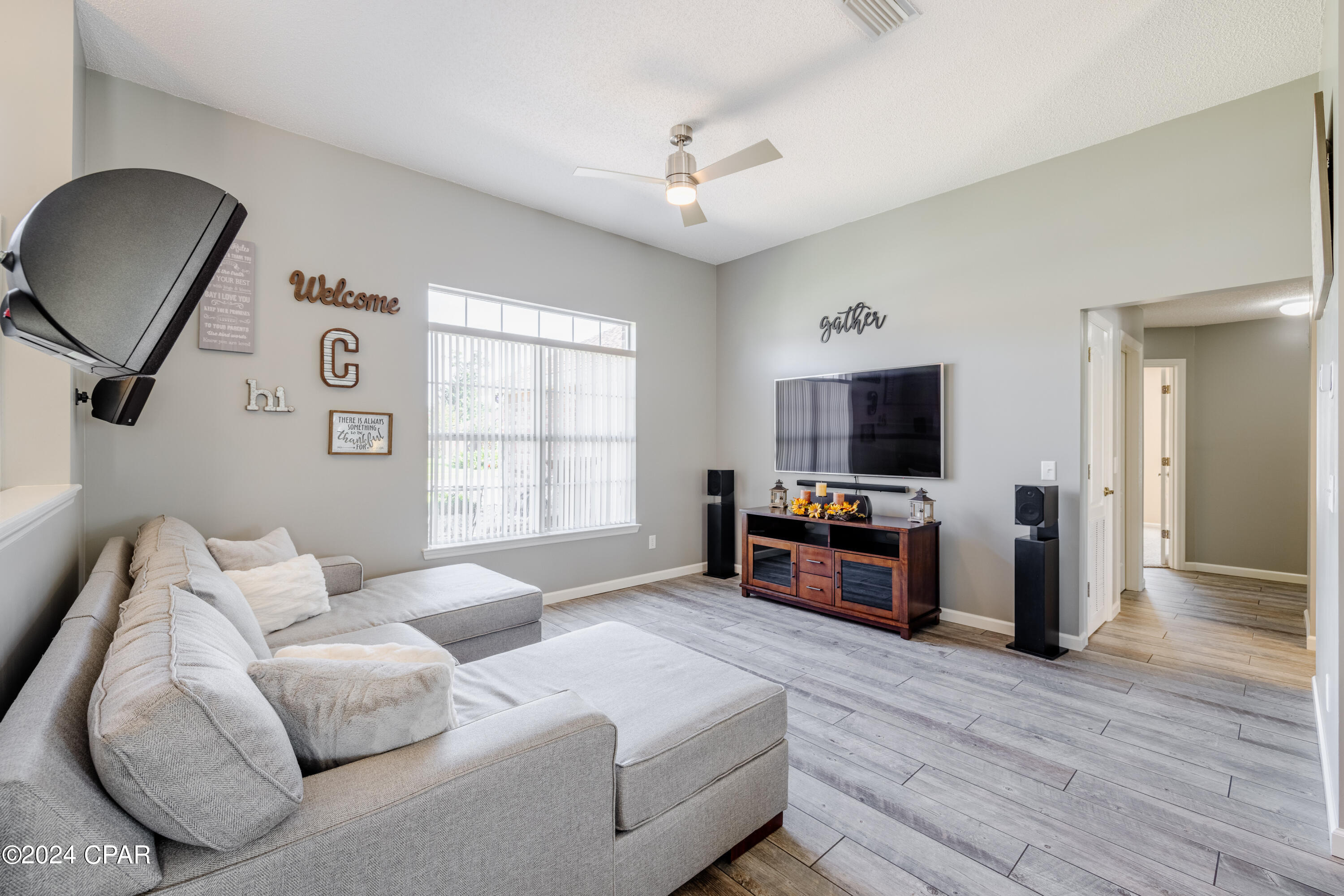 Highway 22 West Estates - Residential