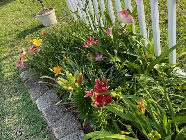 Highway 22 West Estates - Residential