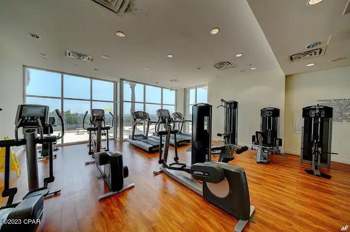 Sterling Breeze - Residential