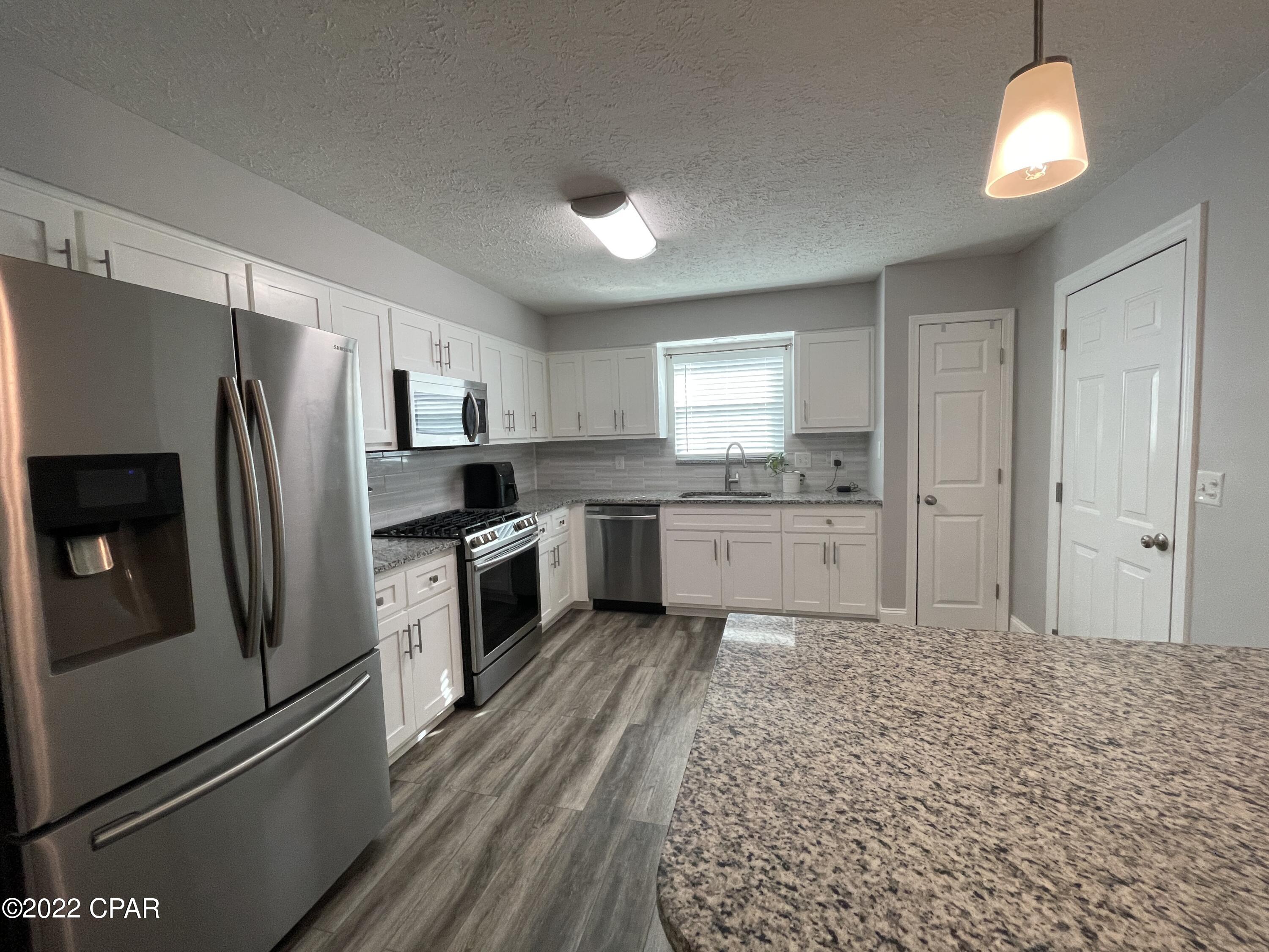 [No Recorded Subdiv] - Residential Lease