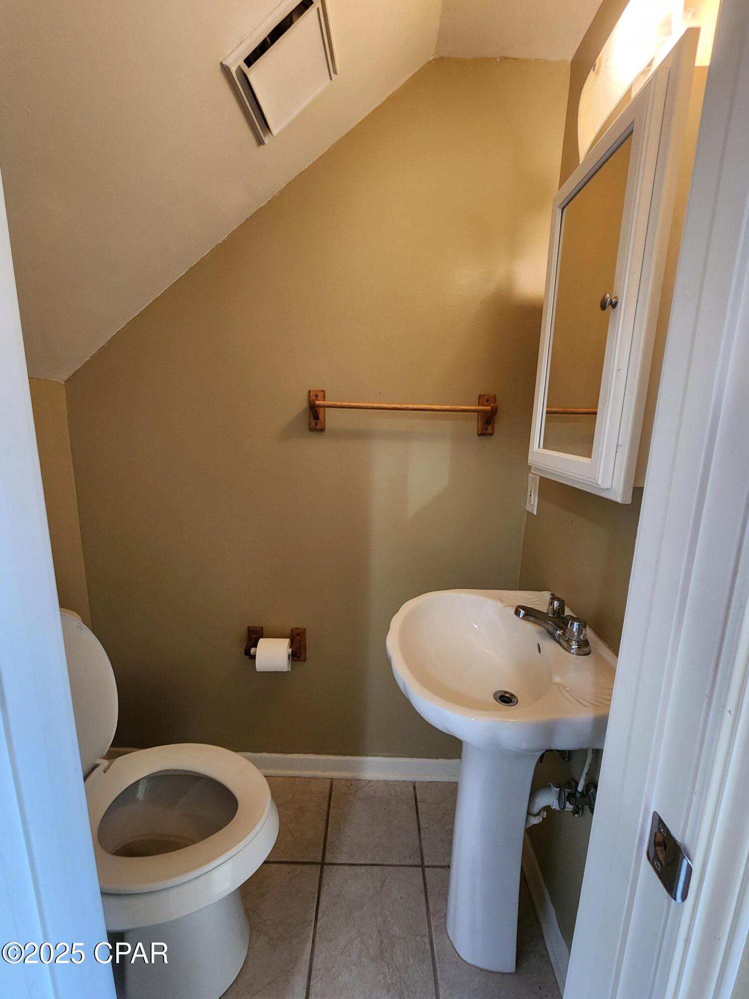 [No Recorded Subdiv] - Residential Lease