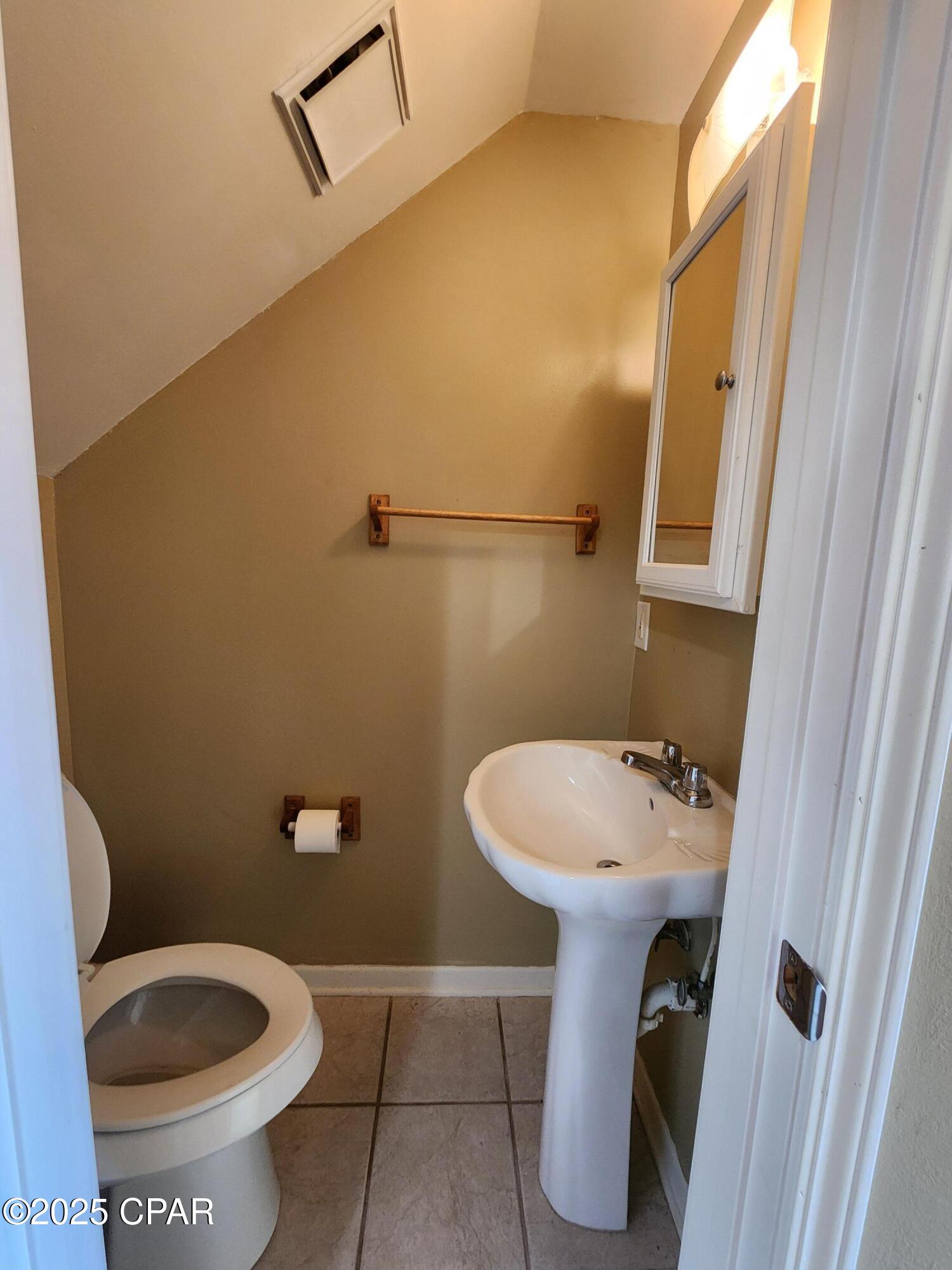 [No Recorded Subdiv] - Residential Lease