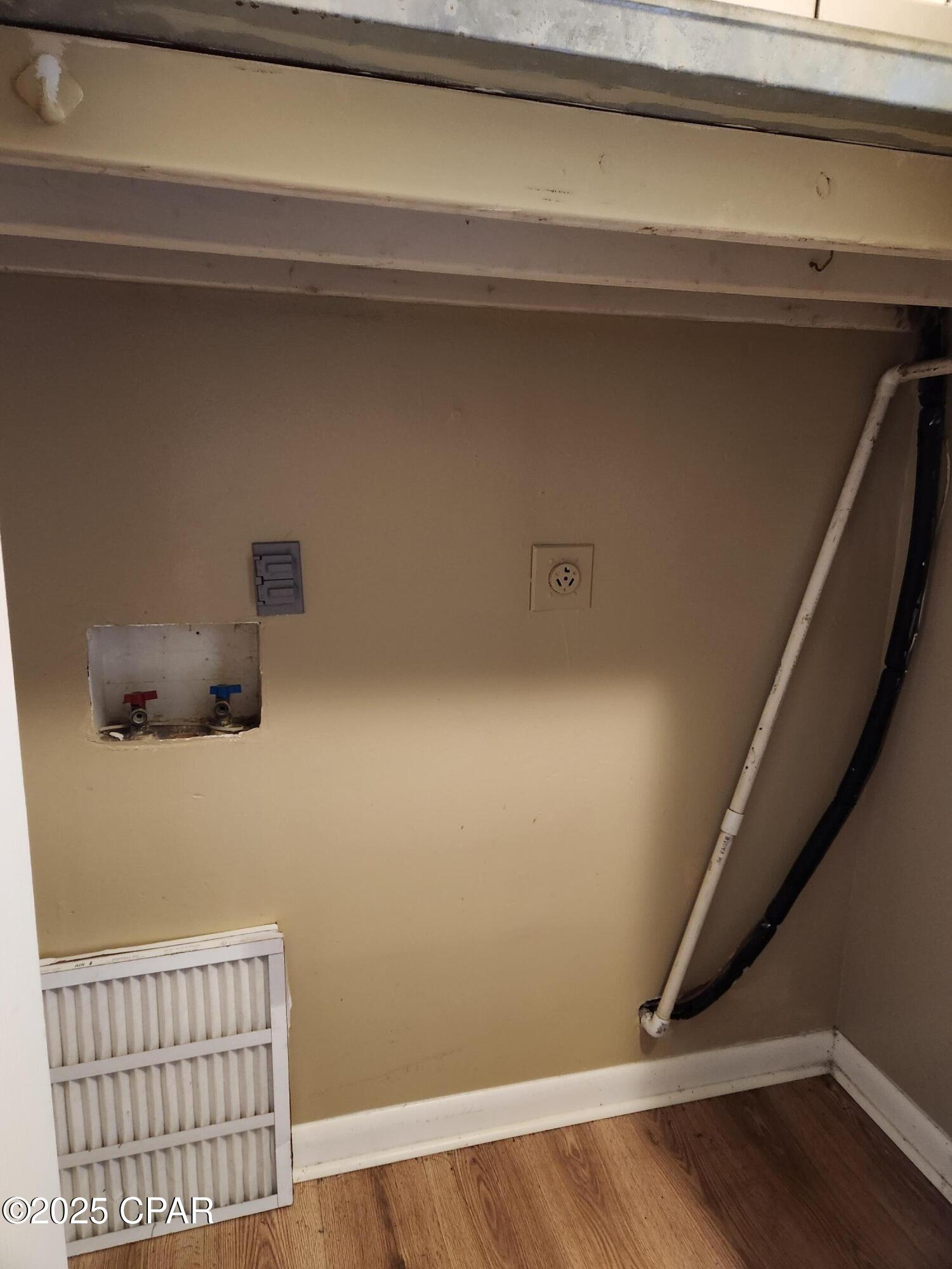 [No Recorded Subdiv] - Residential Lease