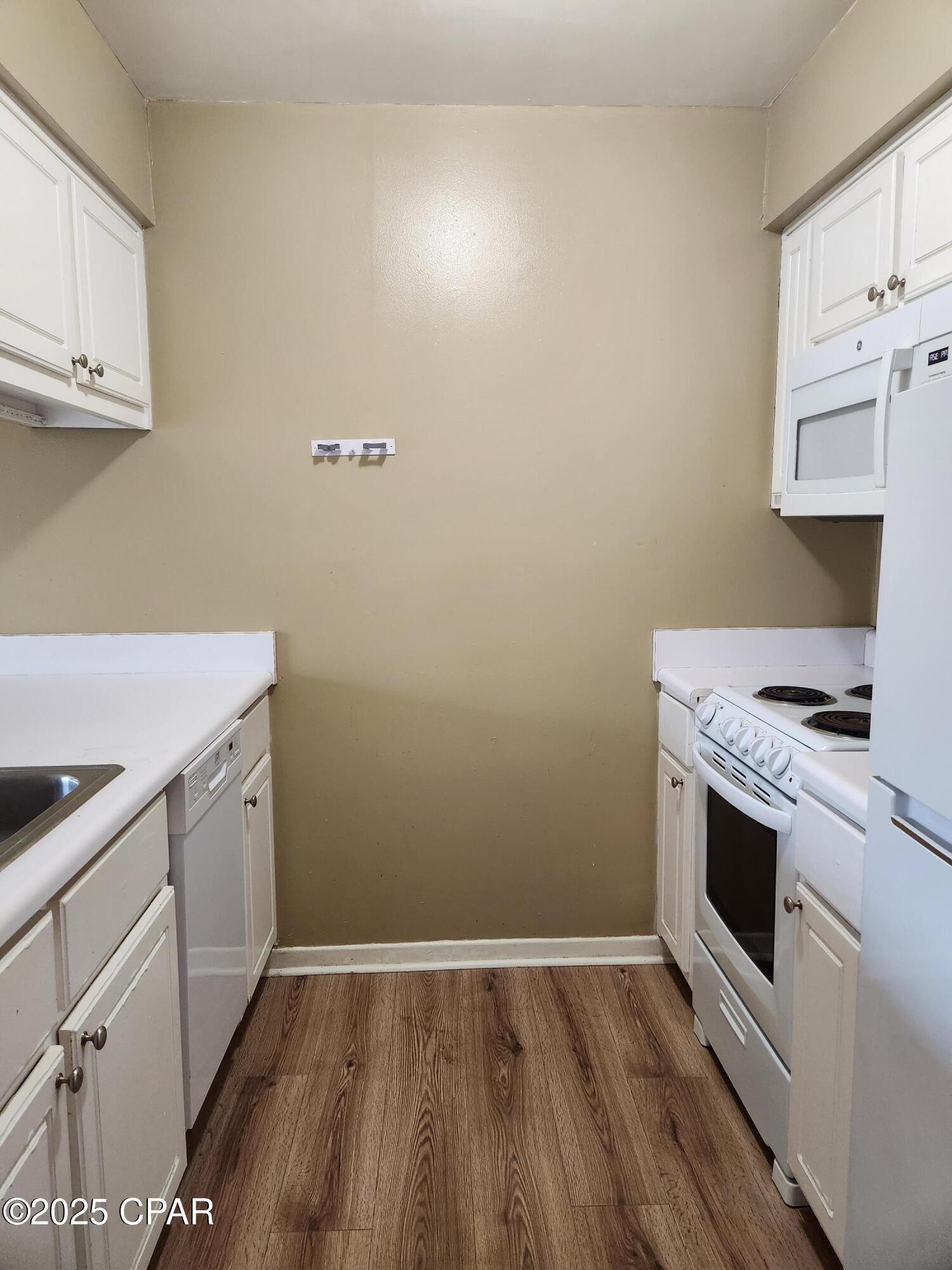 [No Recorded Subdiv] - Residential Lease